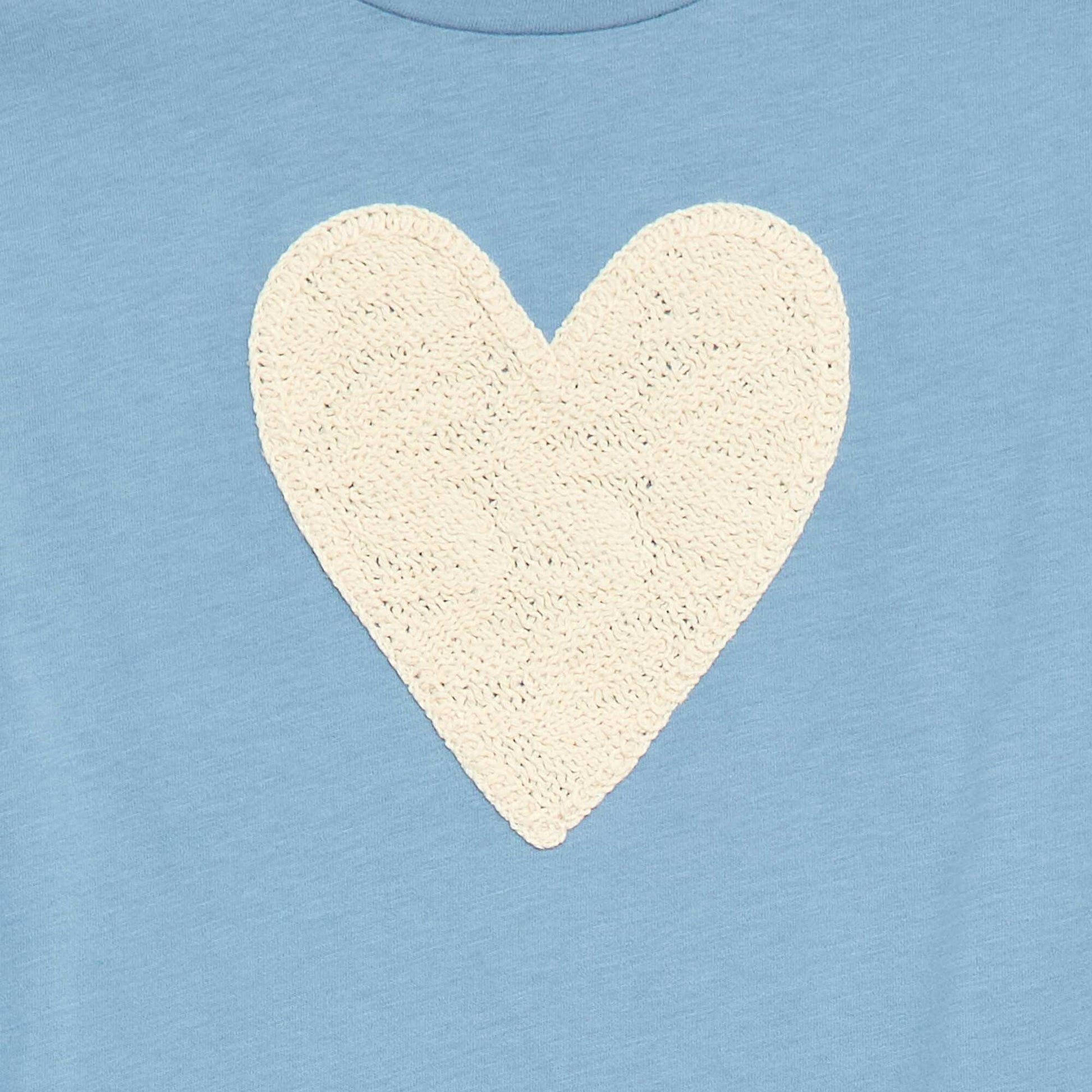Camiseta de manga larga con diseño bordado en la parte delantera AZUL