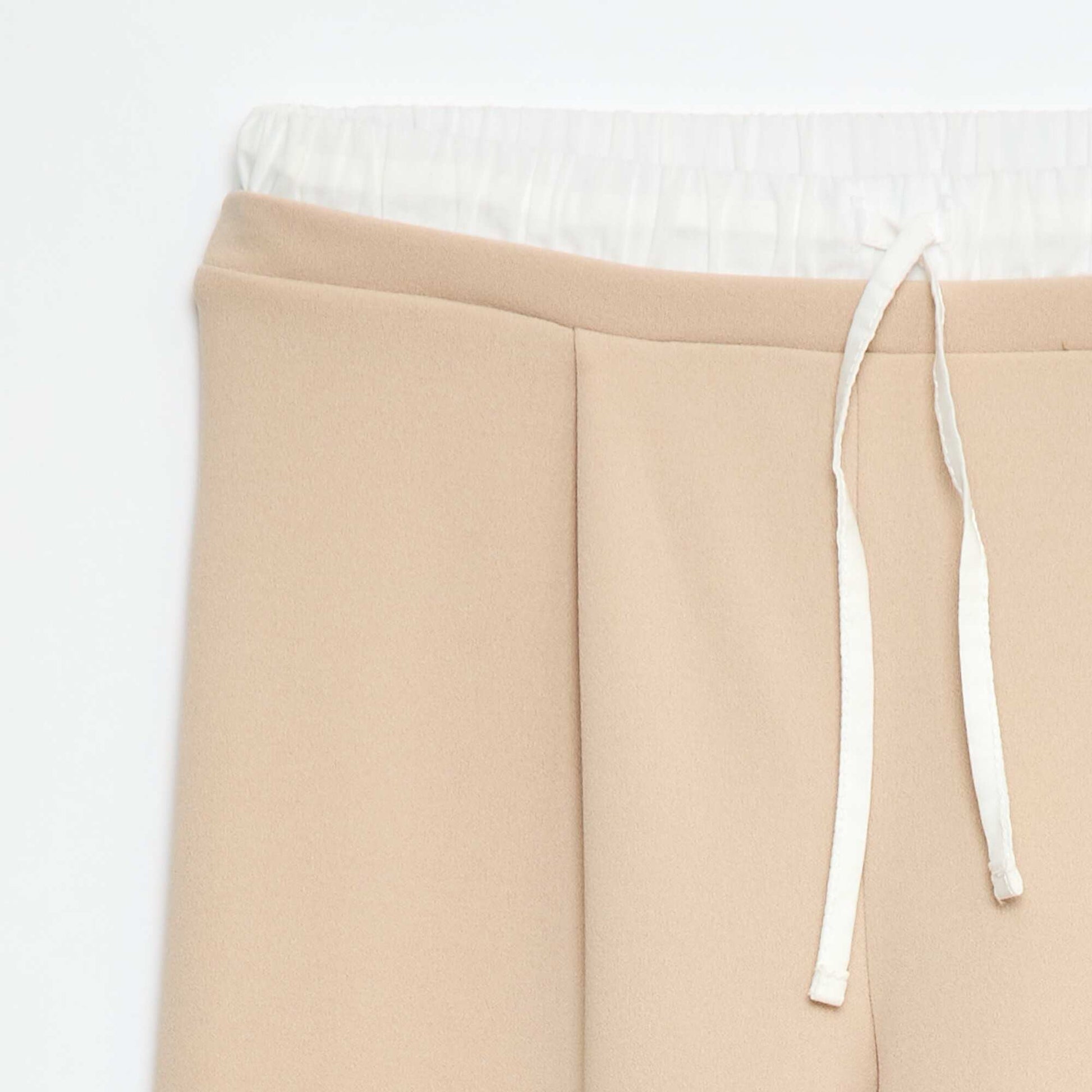 Pantalón ancho con efecto 2 en 1 estilo calzón BEIGE