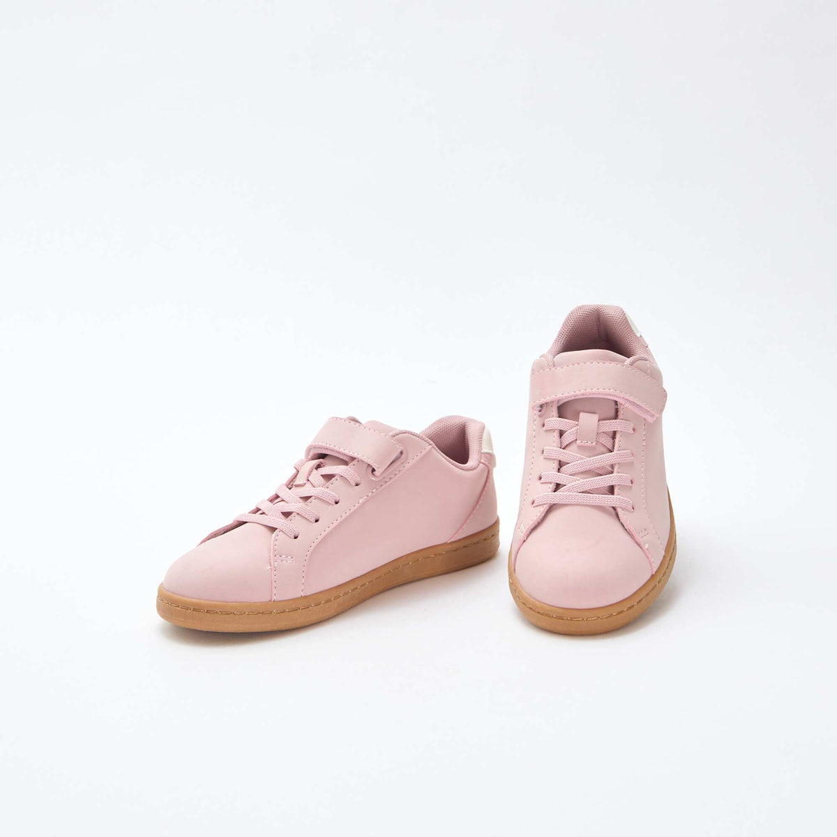 Zapatillas bajas de ante sintético con velcro ROSA