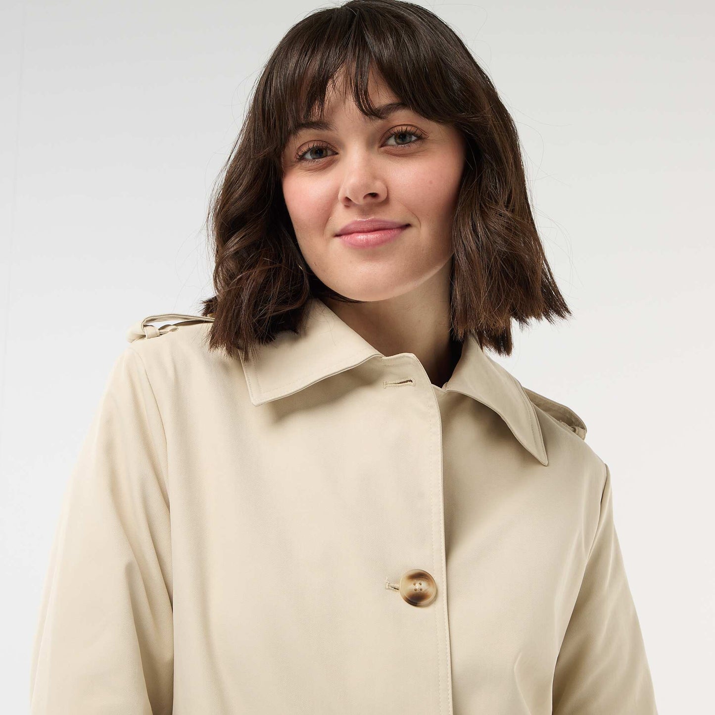 Trench midi con cuello camisero BEIGE