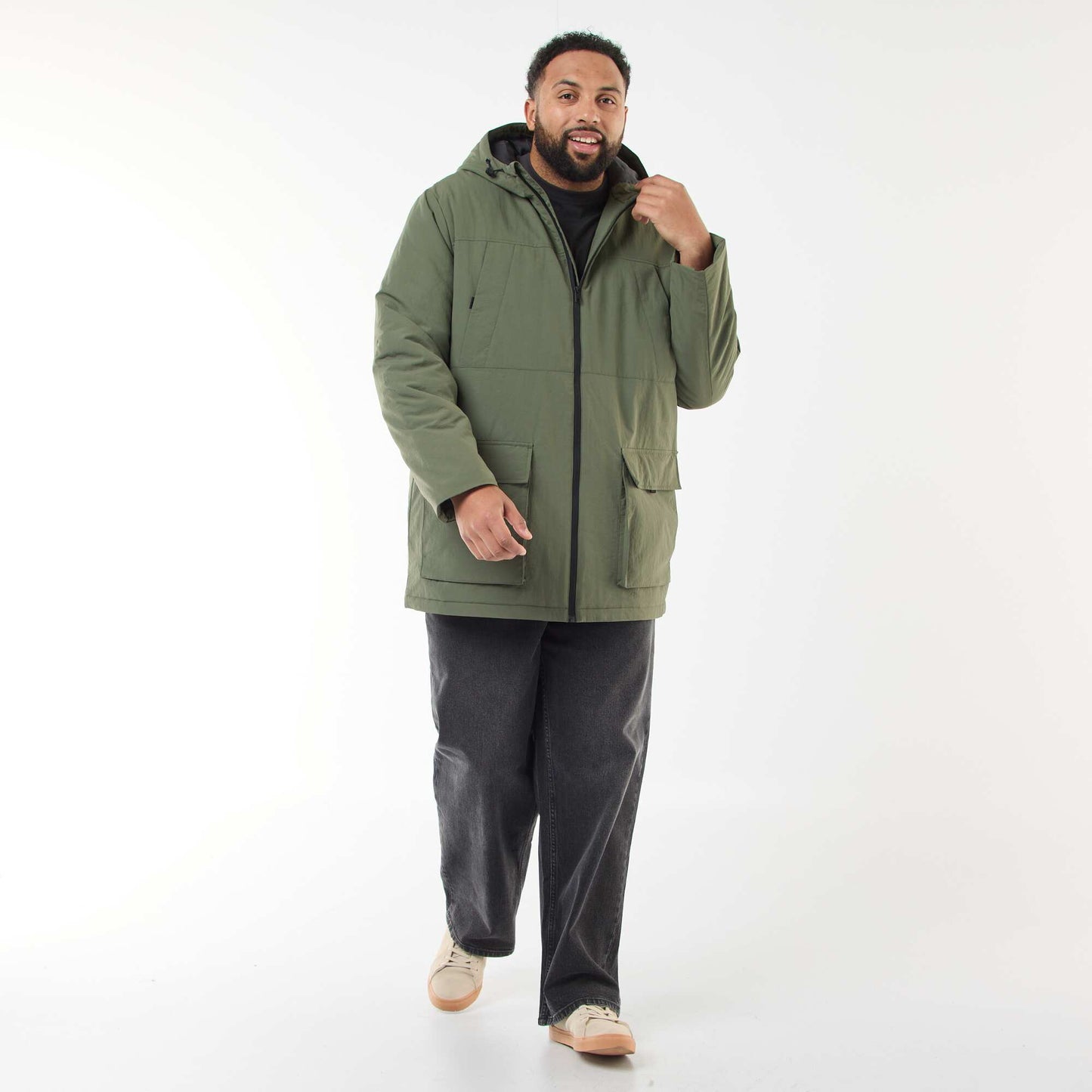 Parka con capucha y bolsillos de parche con doble entrada y forro polar VERDE