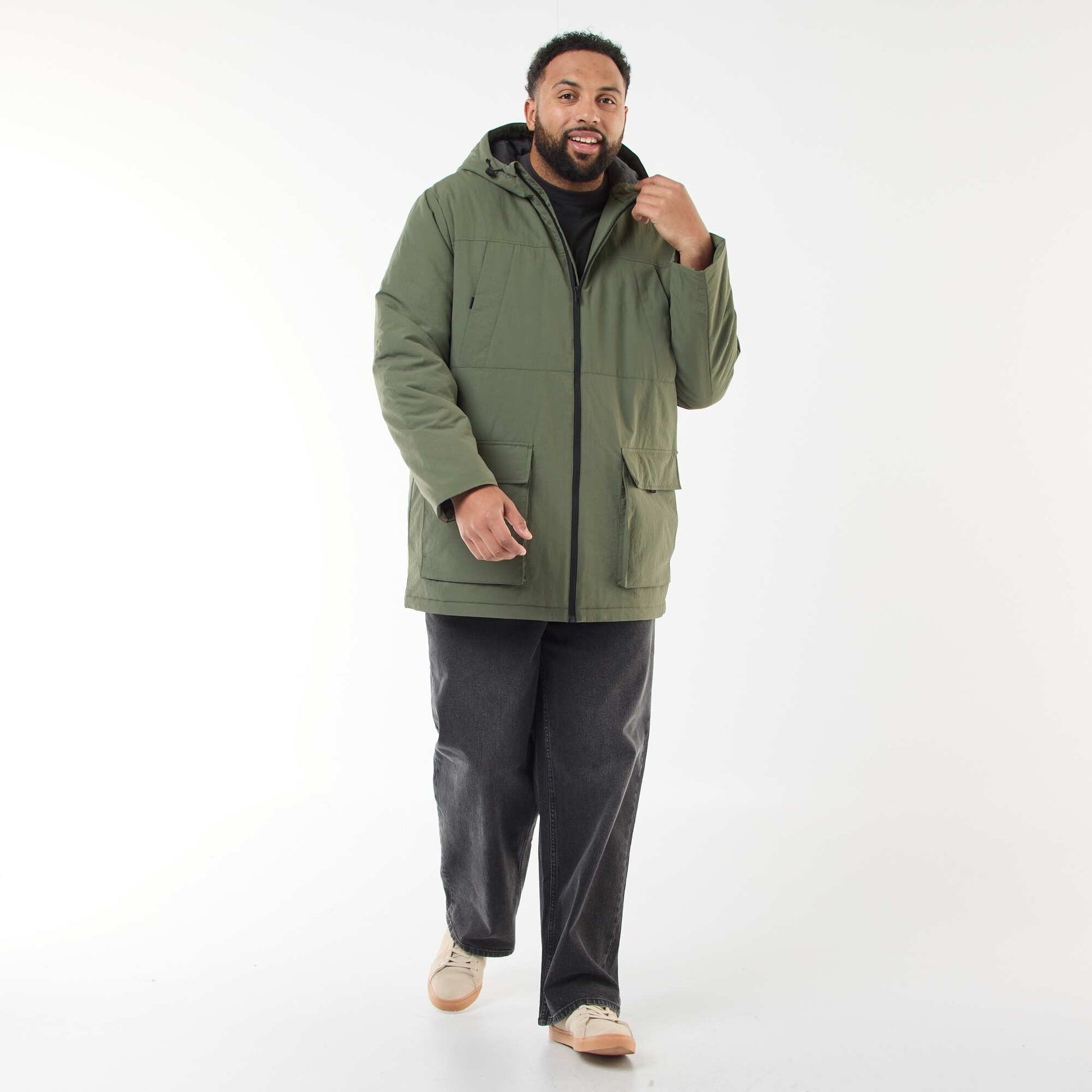Parka con capucha y bolsillos de parche con doble entrada y forro polar VERDE
