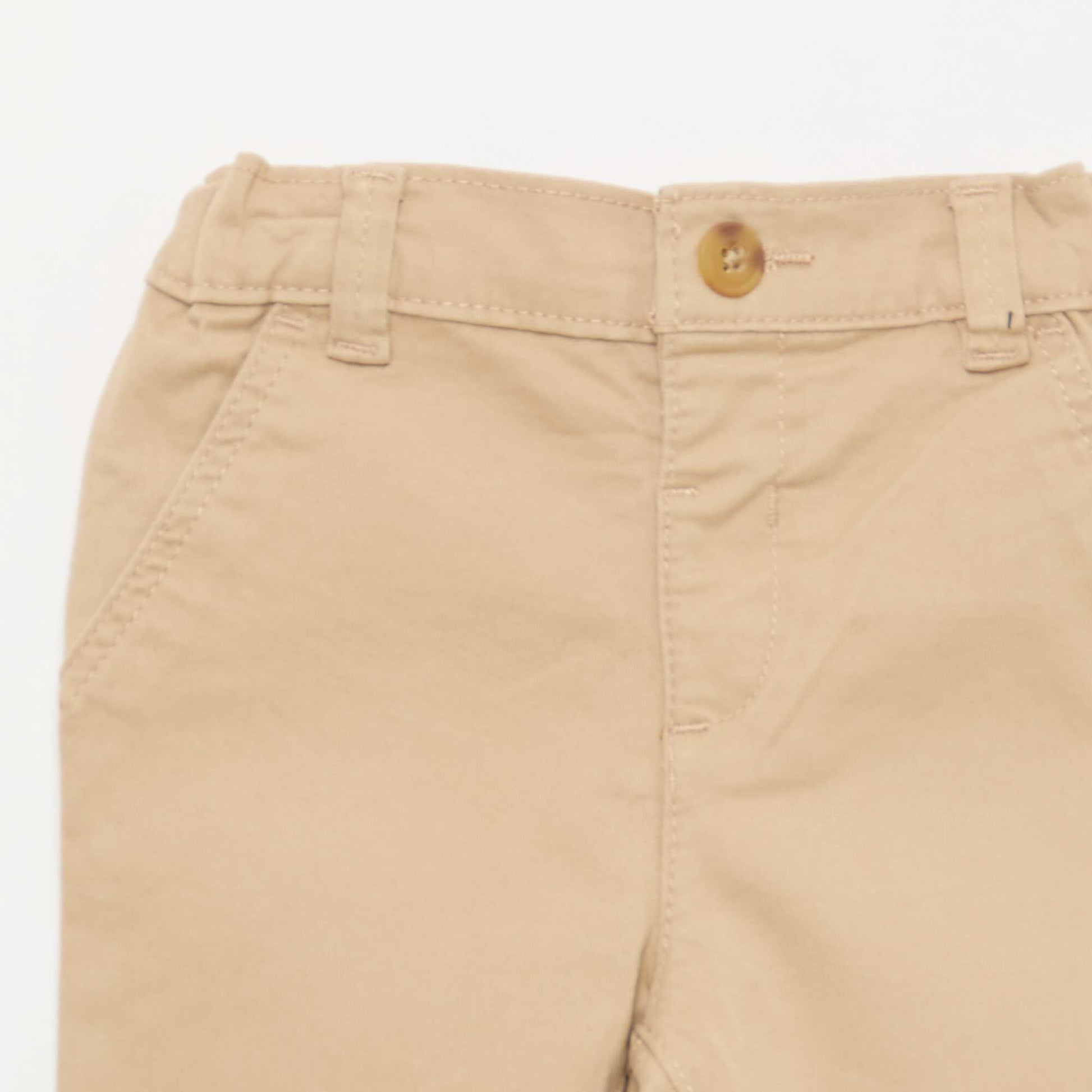 Pantalón chino recto de algodón elástico BEIGE