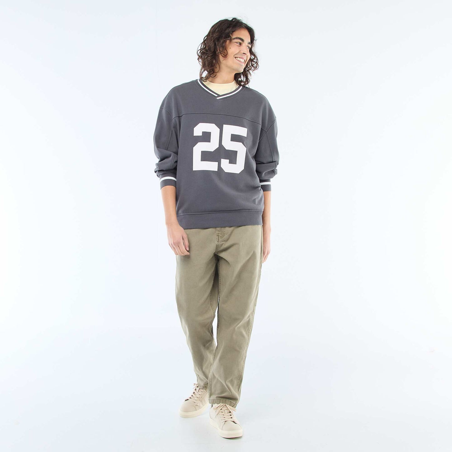 Buzo deportiva en felpa GRIS