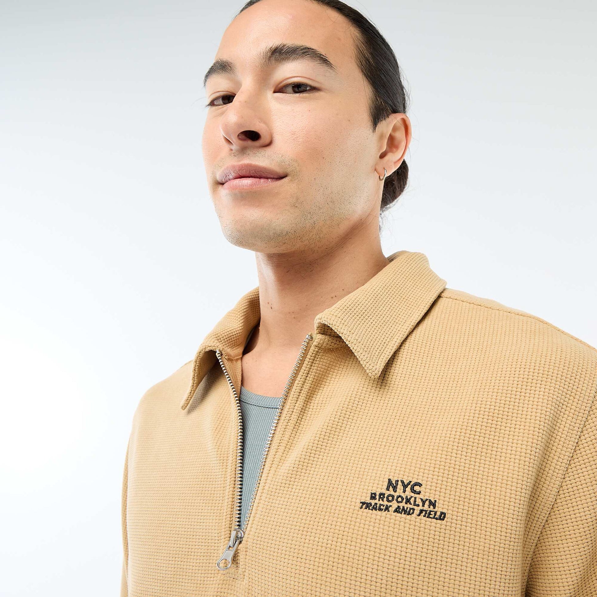 Buzo en tejido gofrado BEIGE