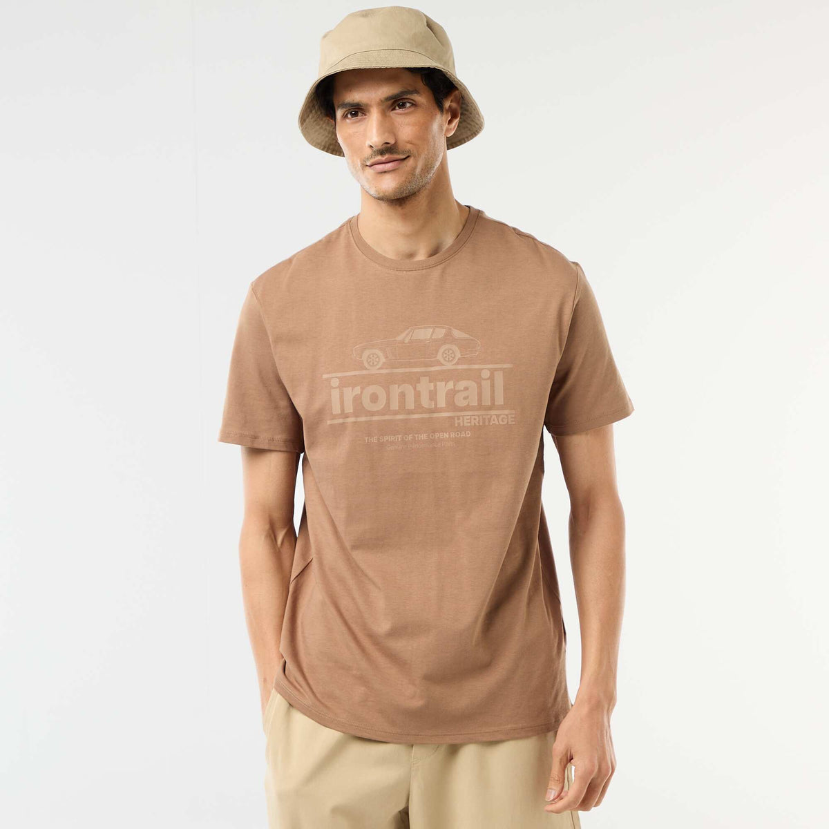 Camiseta estampada con diseño original MARRON