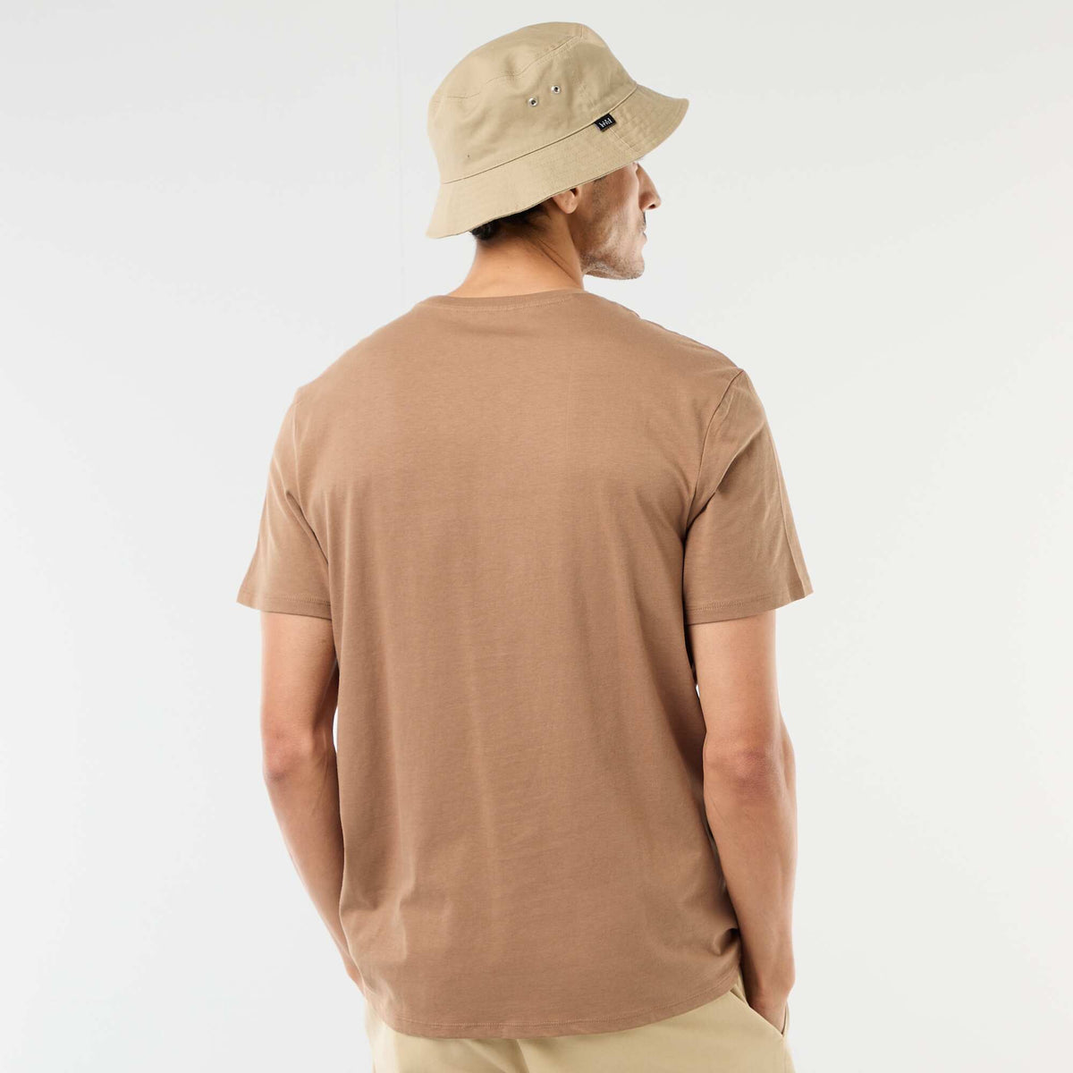 Camiseta estampada con diseño original MARRON