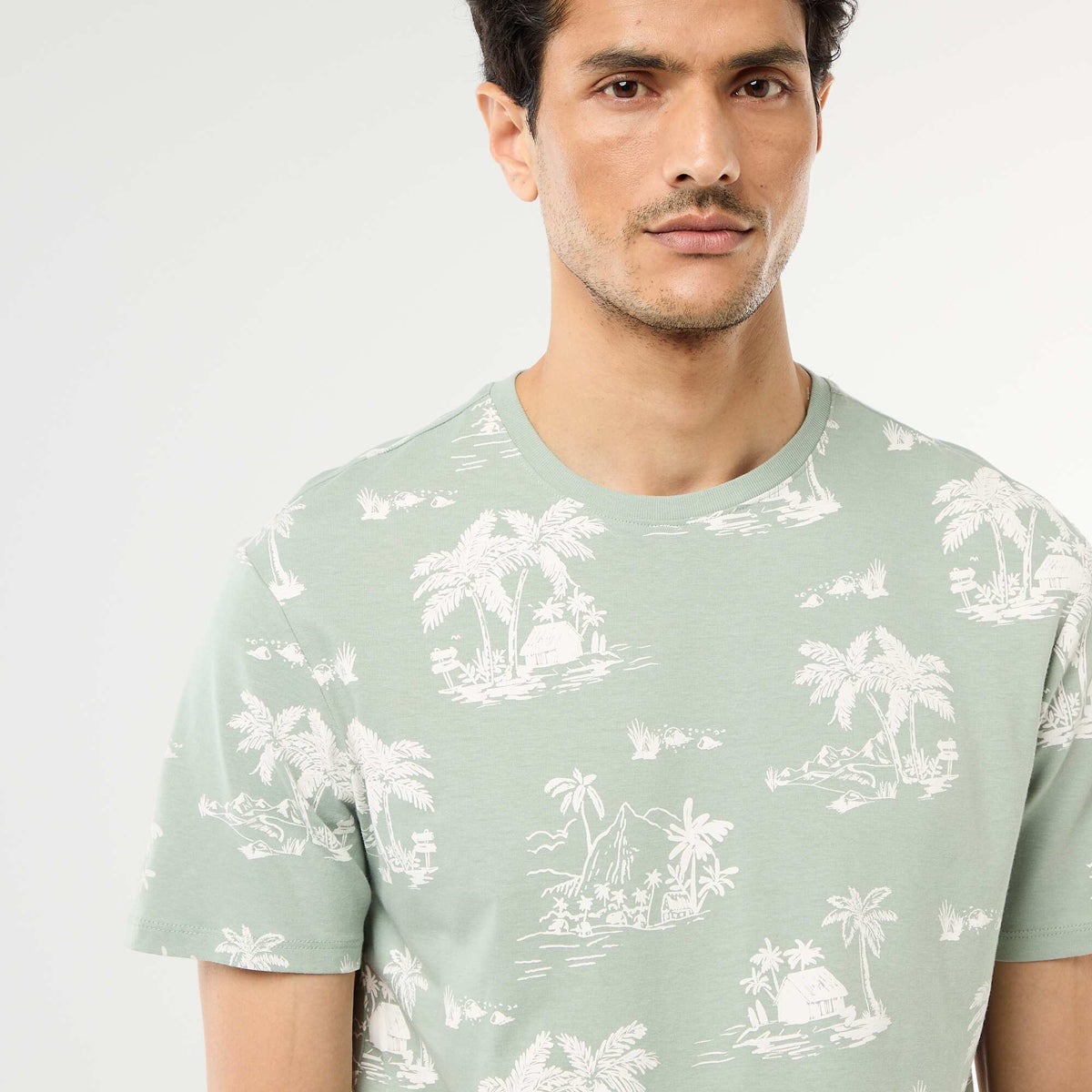 Camiseta estampada con diseño original VERDE