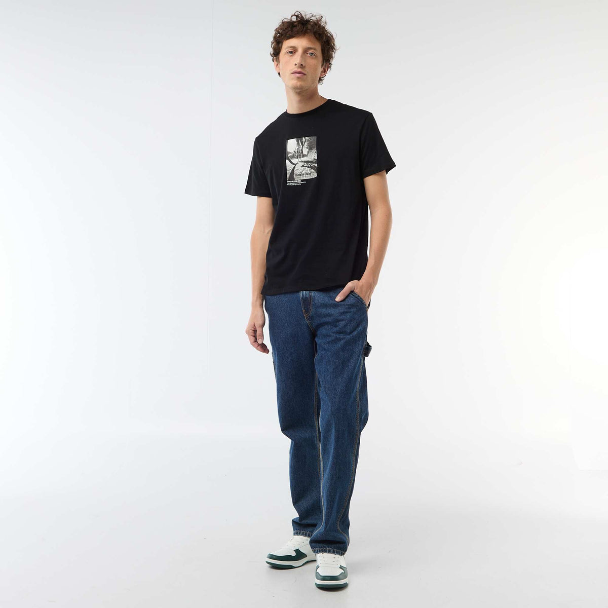 Camiseta estampada con diseño original NEGRO