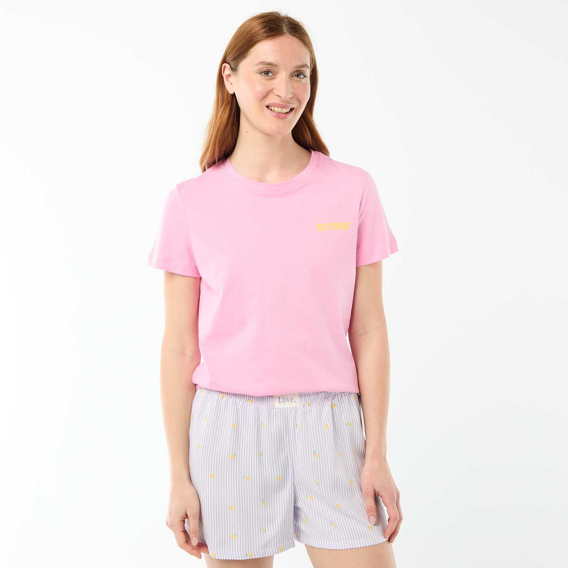 Conjunto de pijama camiseta + pantalón corto ligero con estampado de rayas PURPURA