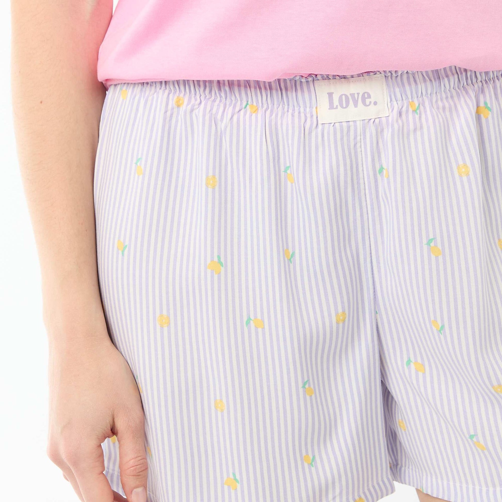 Conjunto de pijama camiseta + pantalón corto ligero con estampado de rayas PURPURA