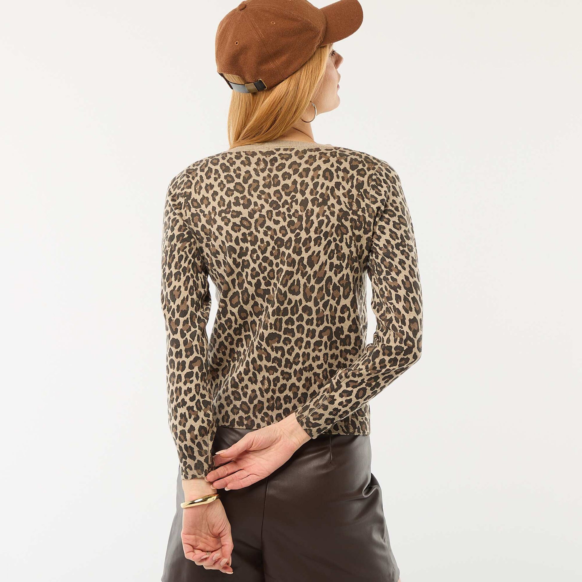 Cárdigan cuello redondo con estampado de leopardo BEIGE