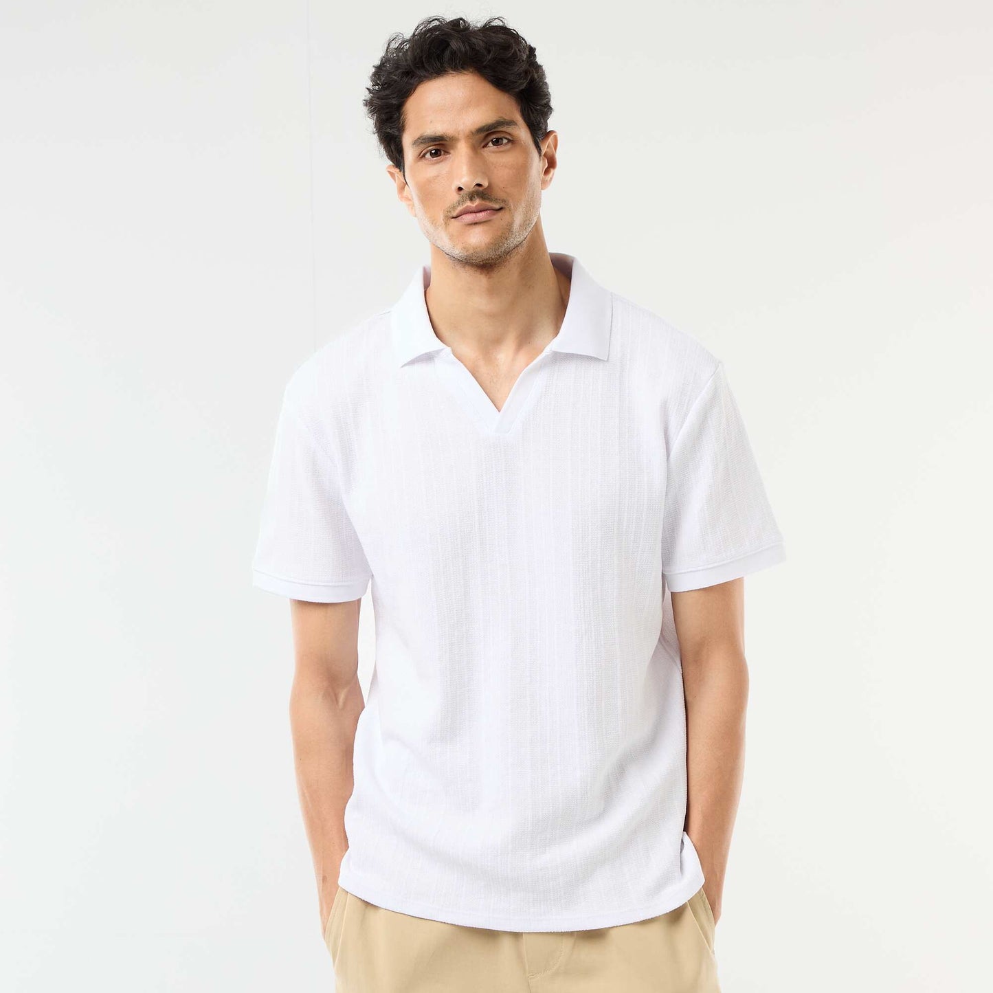 Remera de manga corta y material en nido de abeja BLANCO
