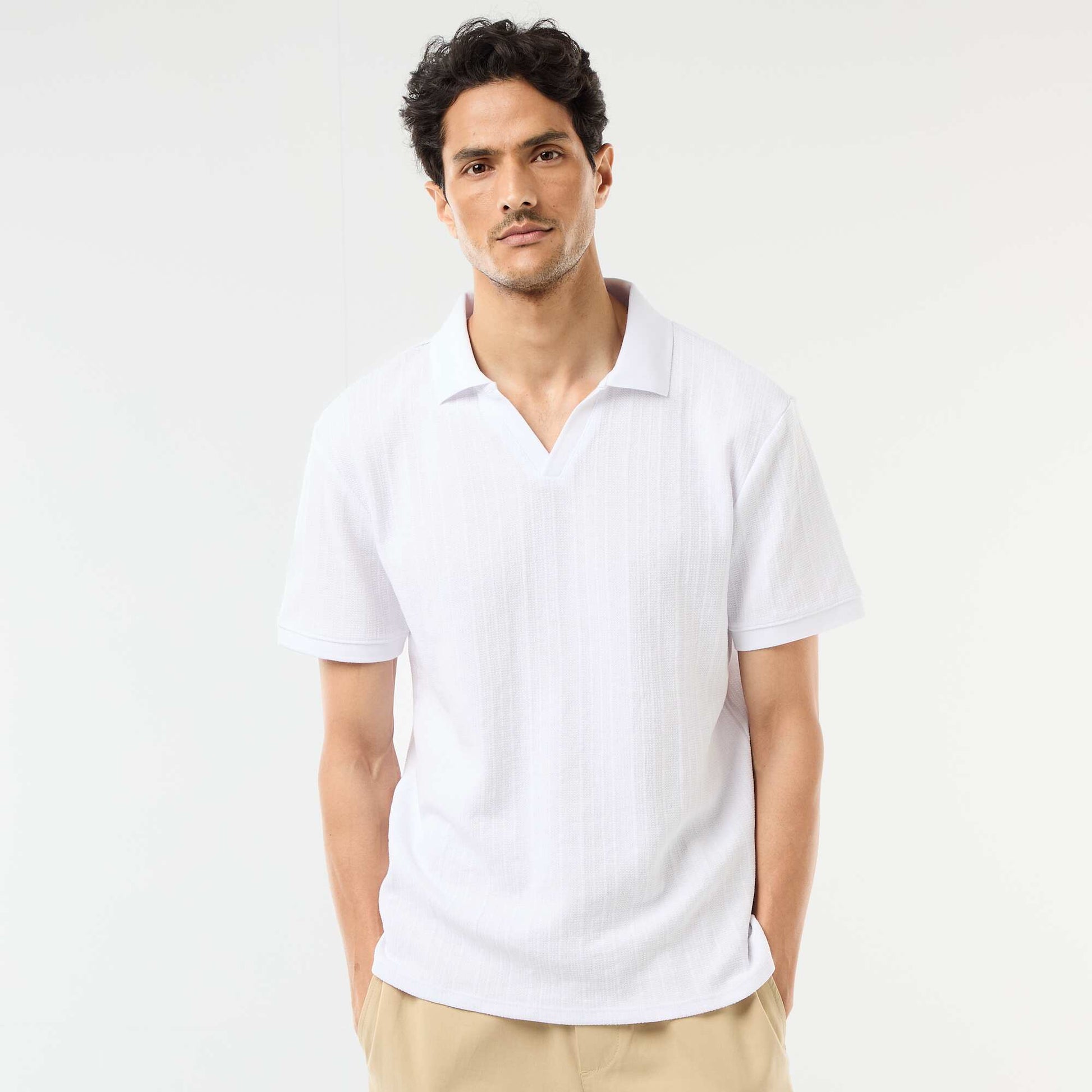 Remera de manga corta y material en nido de abeja BLANCO