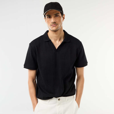 Remera de manga corta y material en nido de abeja NEGRO