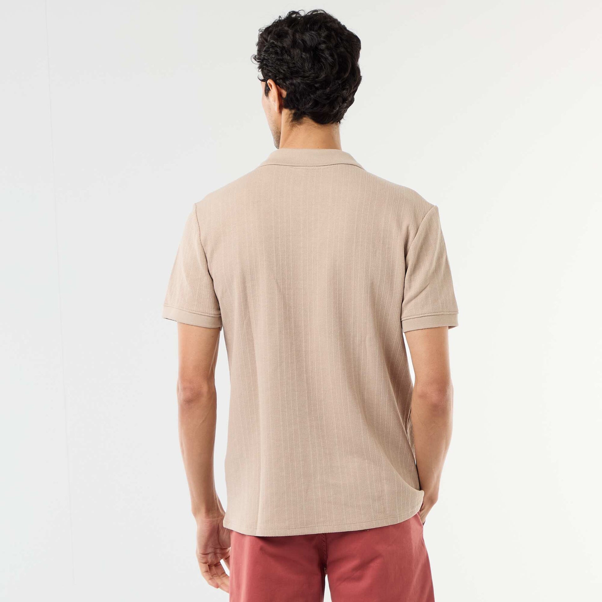 Remera de manga corta y material en nido de abeja BEIGE