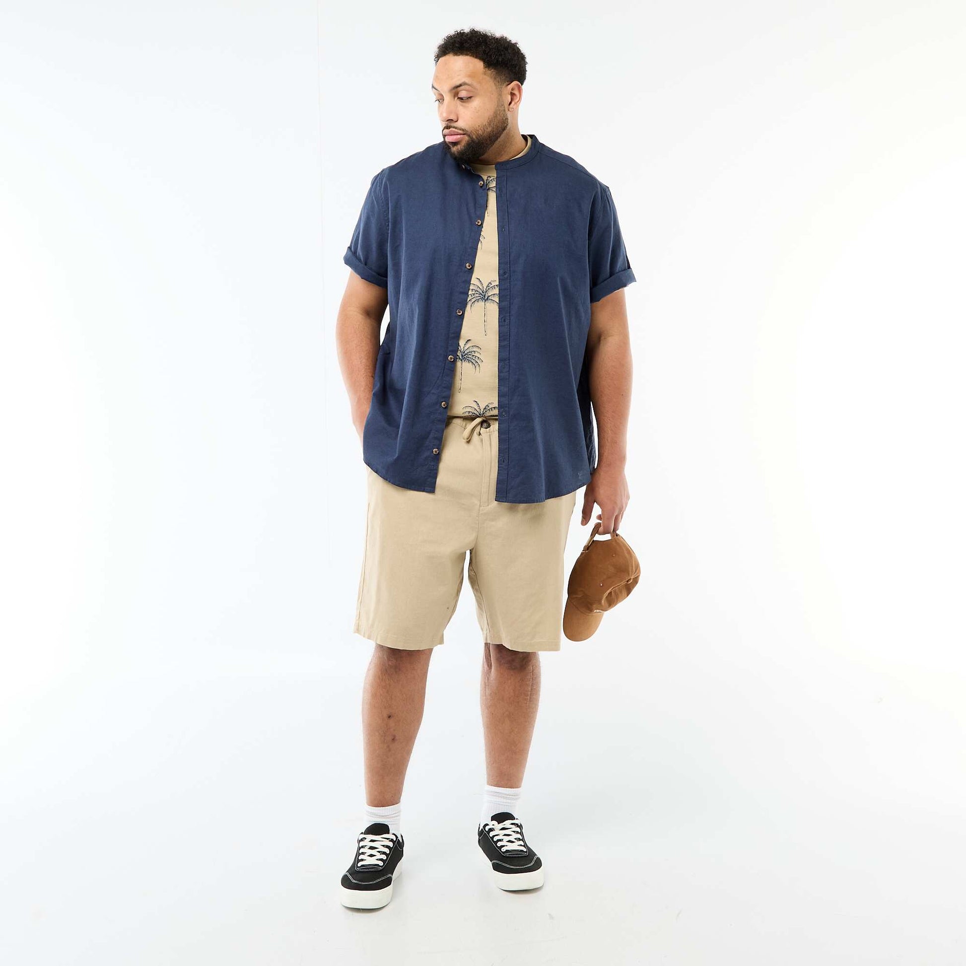 Camiseta estampada de manga corta y cuello redondo BEIGE