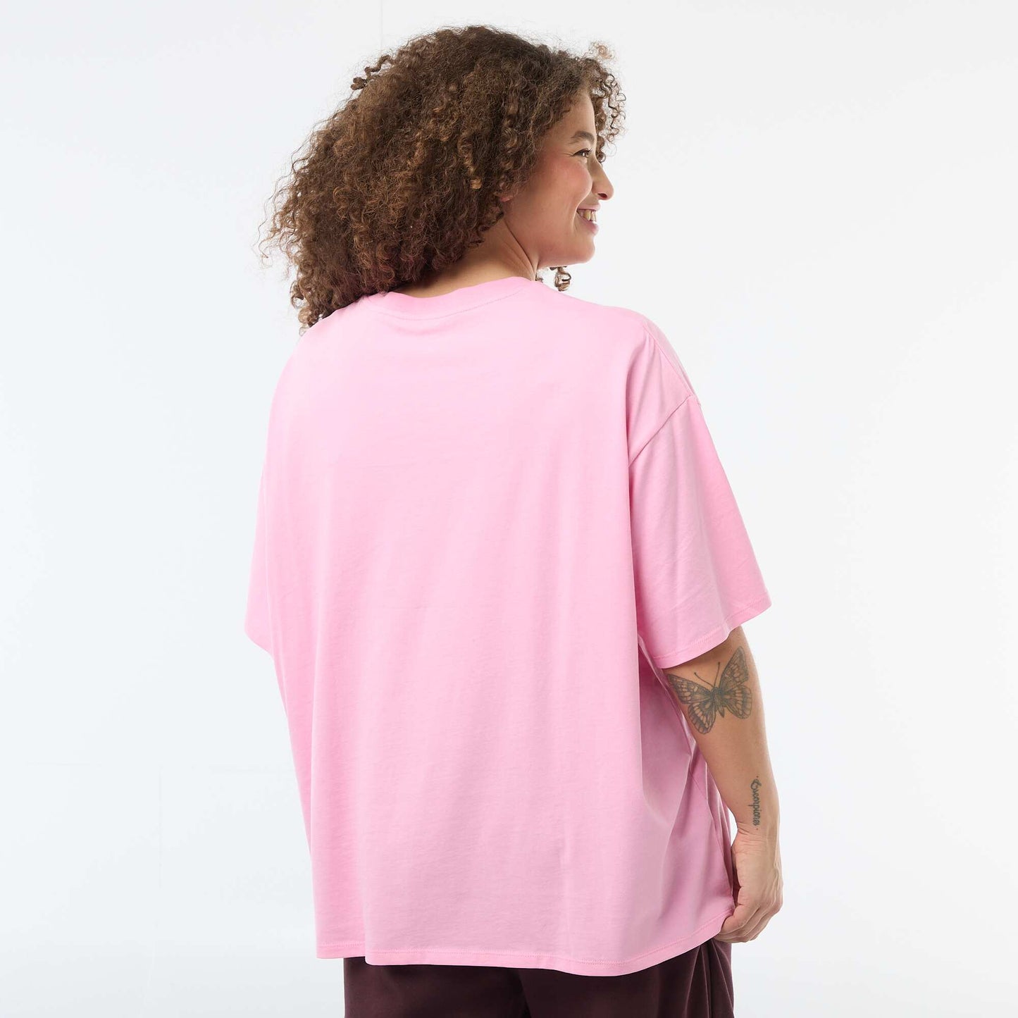 Camiseta corte oversize de manga corta ROSA