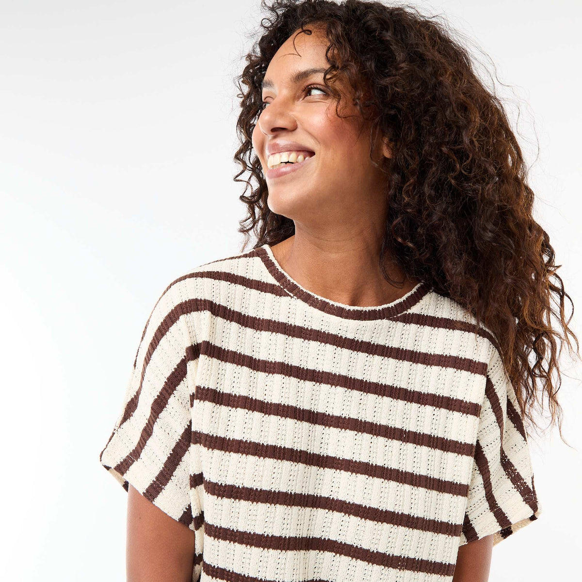 Sweater de punto calado con mangas cortas BEIGE