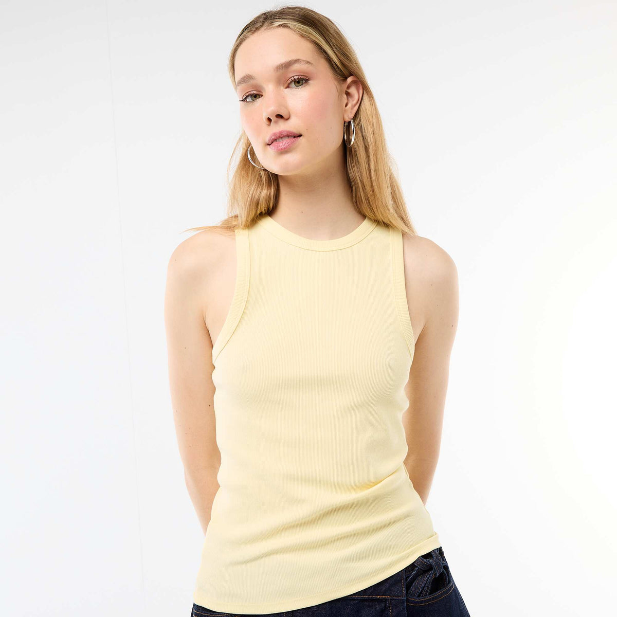 Camiseta sin mangas en canalé AMARILLO
