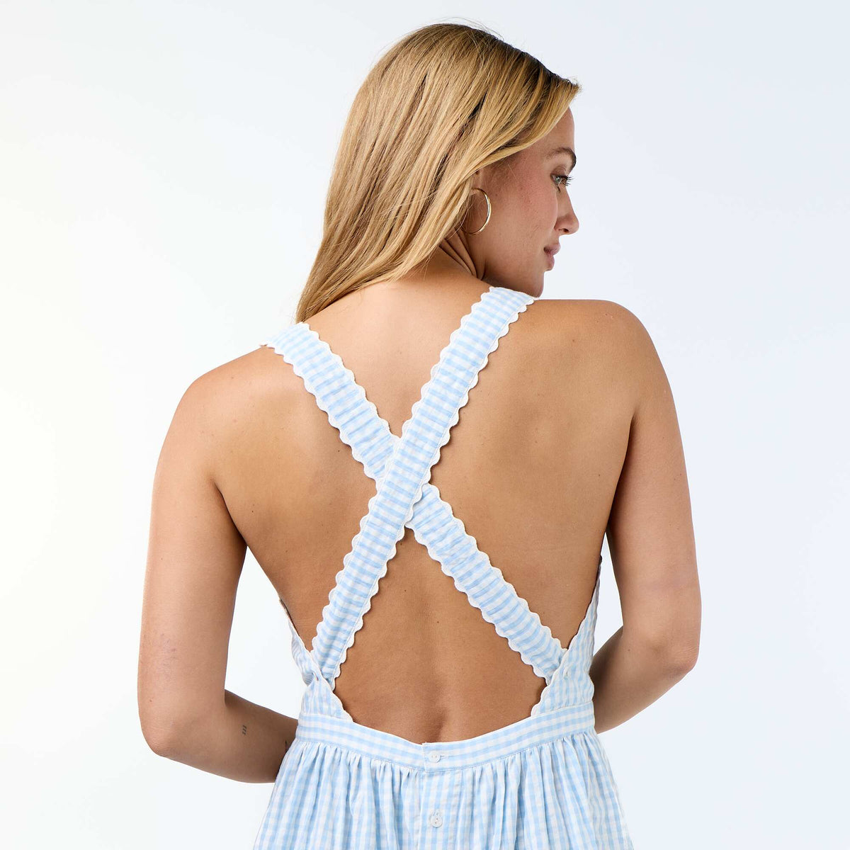 Vestido largo de punto gofrado con tirantes cruzados AZUL