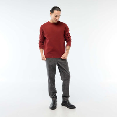 Pantalón estilo 'jogger' de cuadros NEGRO