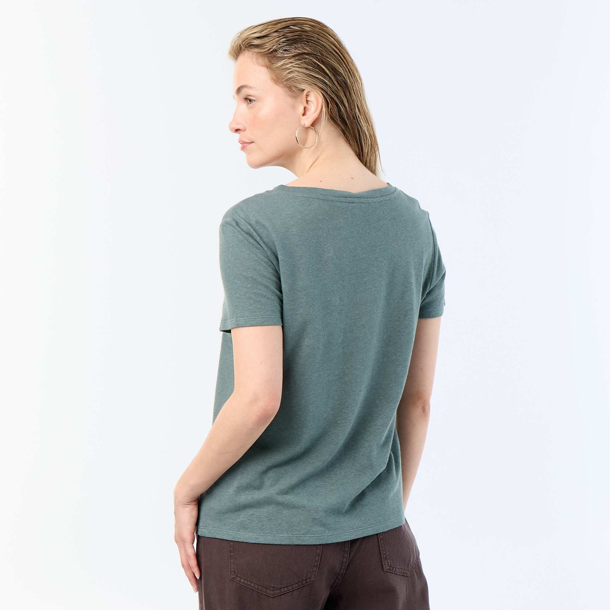 Camiseta básica de manga corta con cuello en pico VERDE