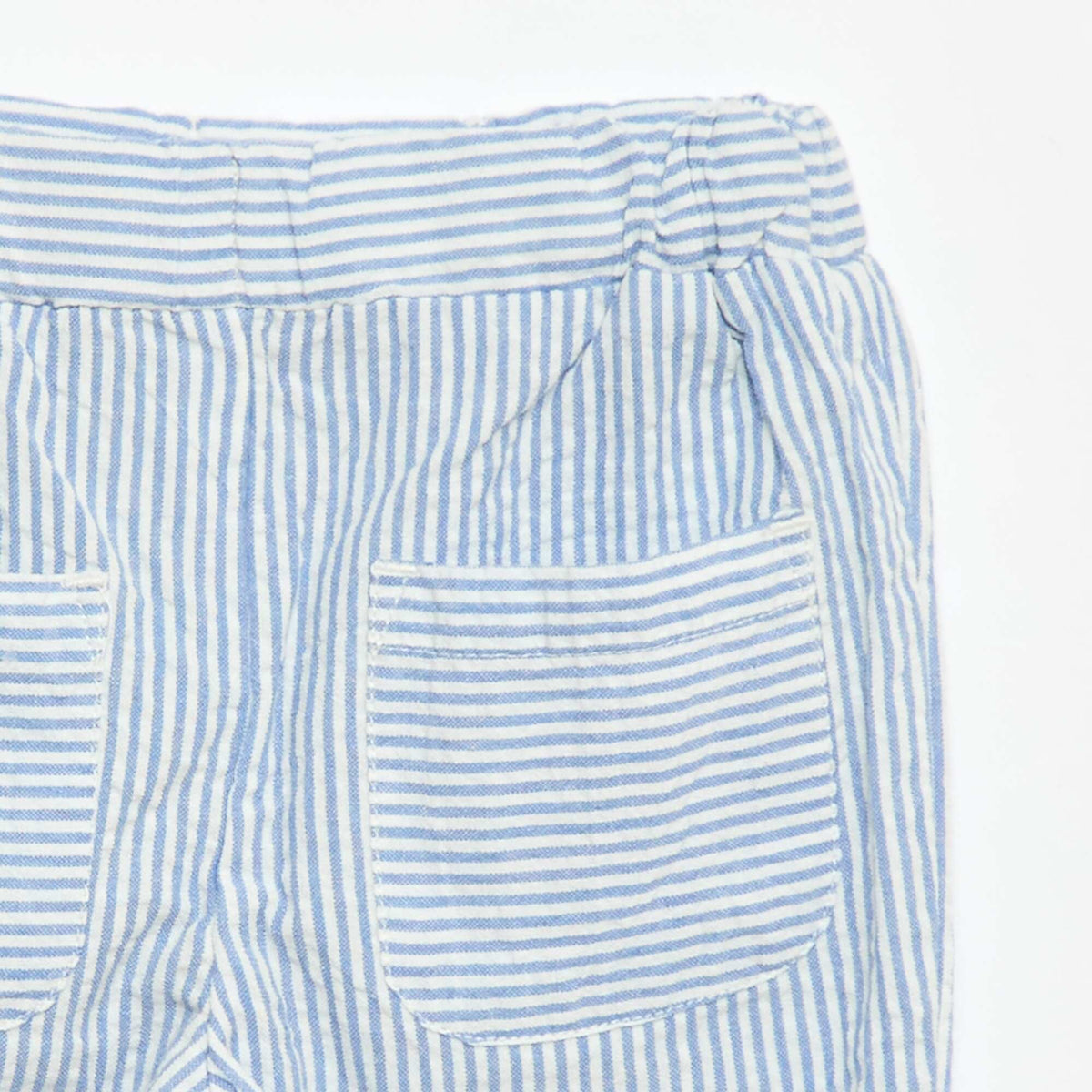 Pantalón rayado de seersucker AZUL