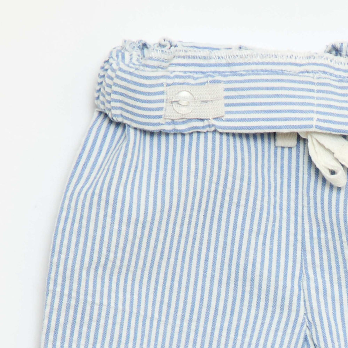 Pantalón rayado de seersucker AZUL