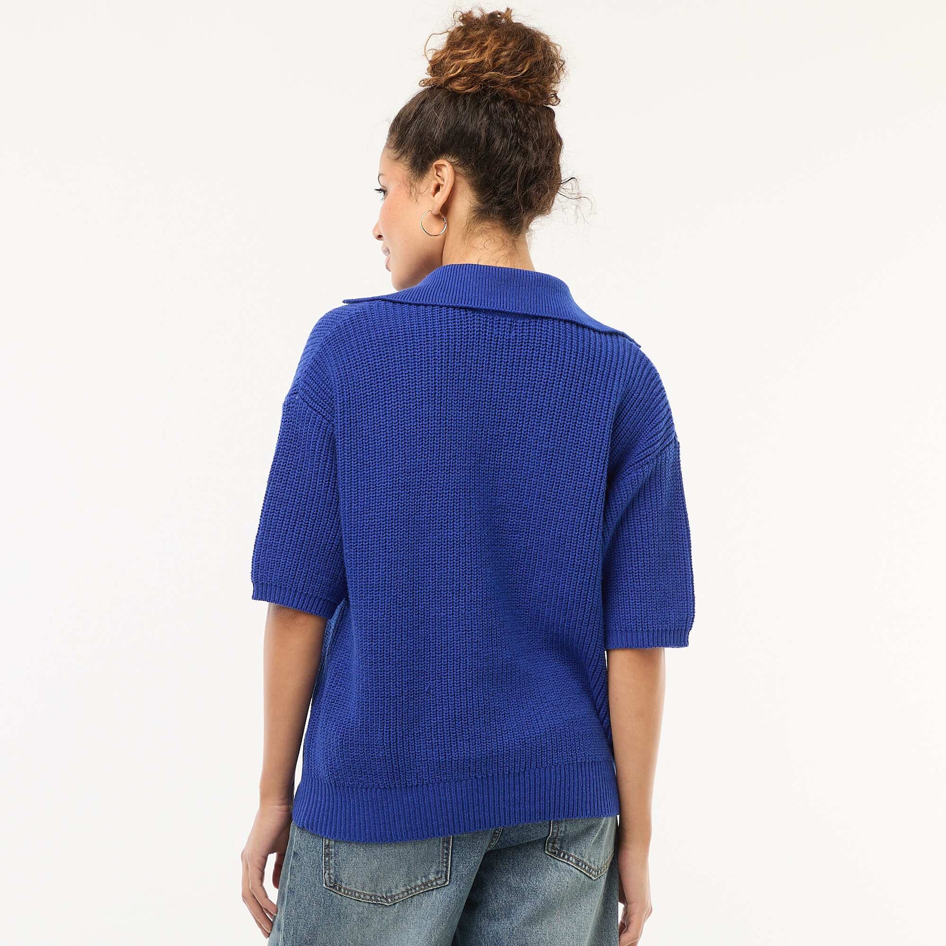 Sweater estilo remera con cuello en V AZUL