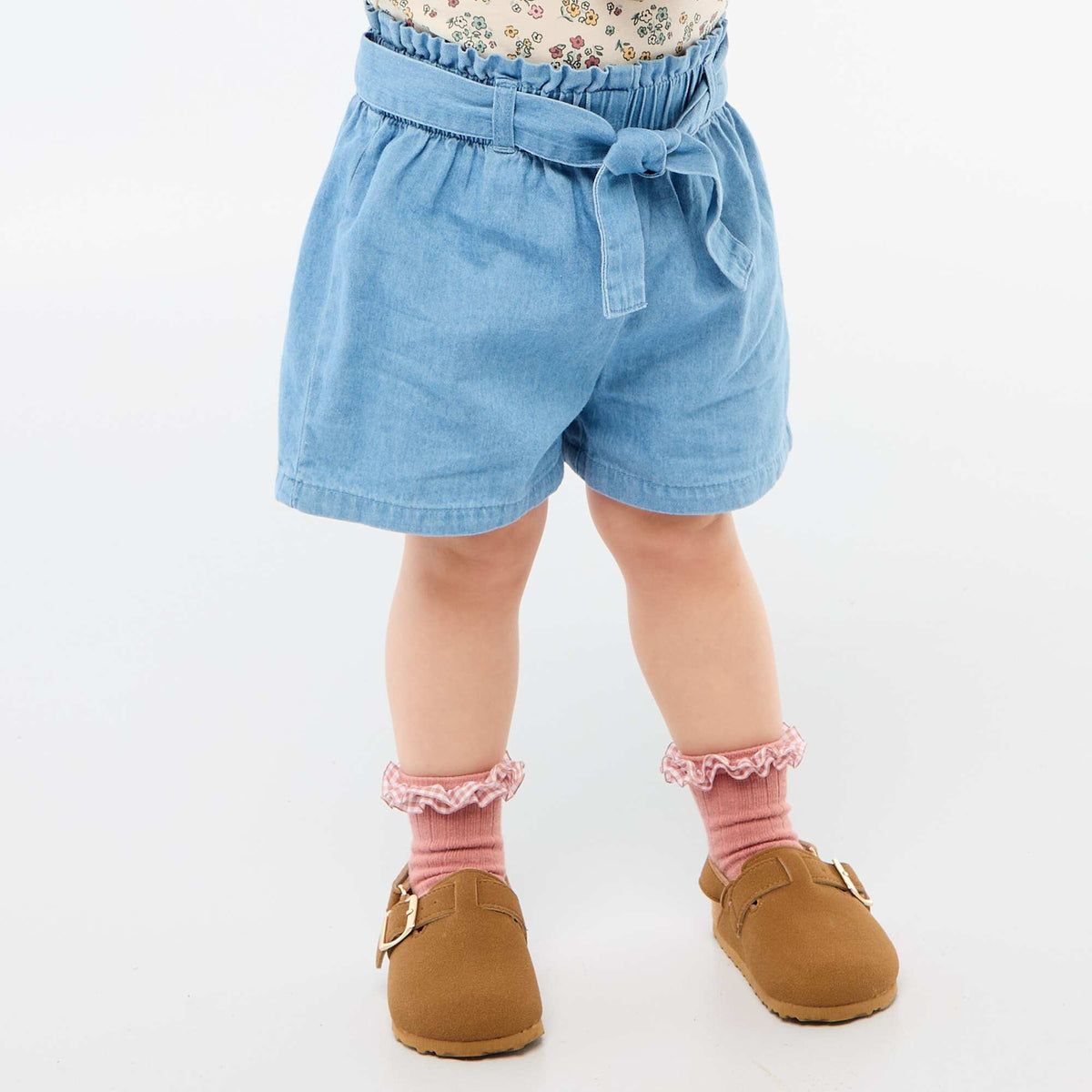 Pantalón corto de denim ligero con cinturón extraíble AZUL