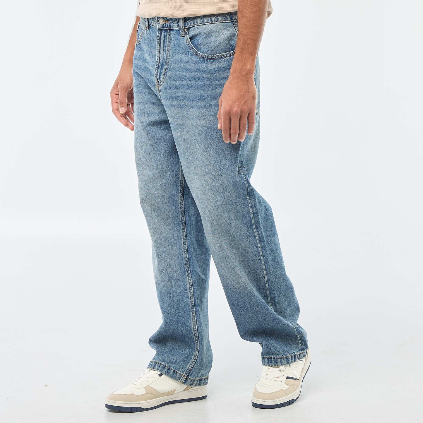 Jean recto / regular fit con 5 bolsillos AZUL