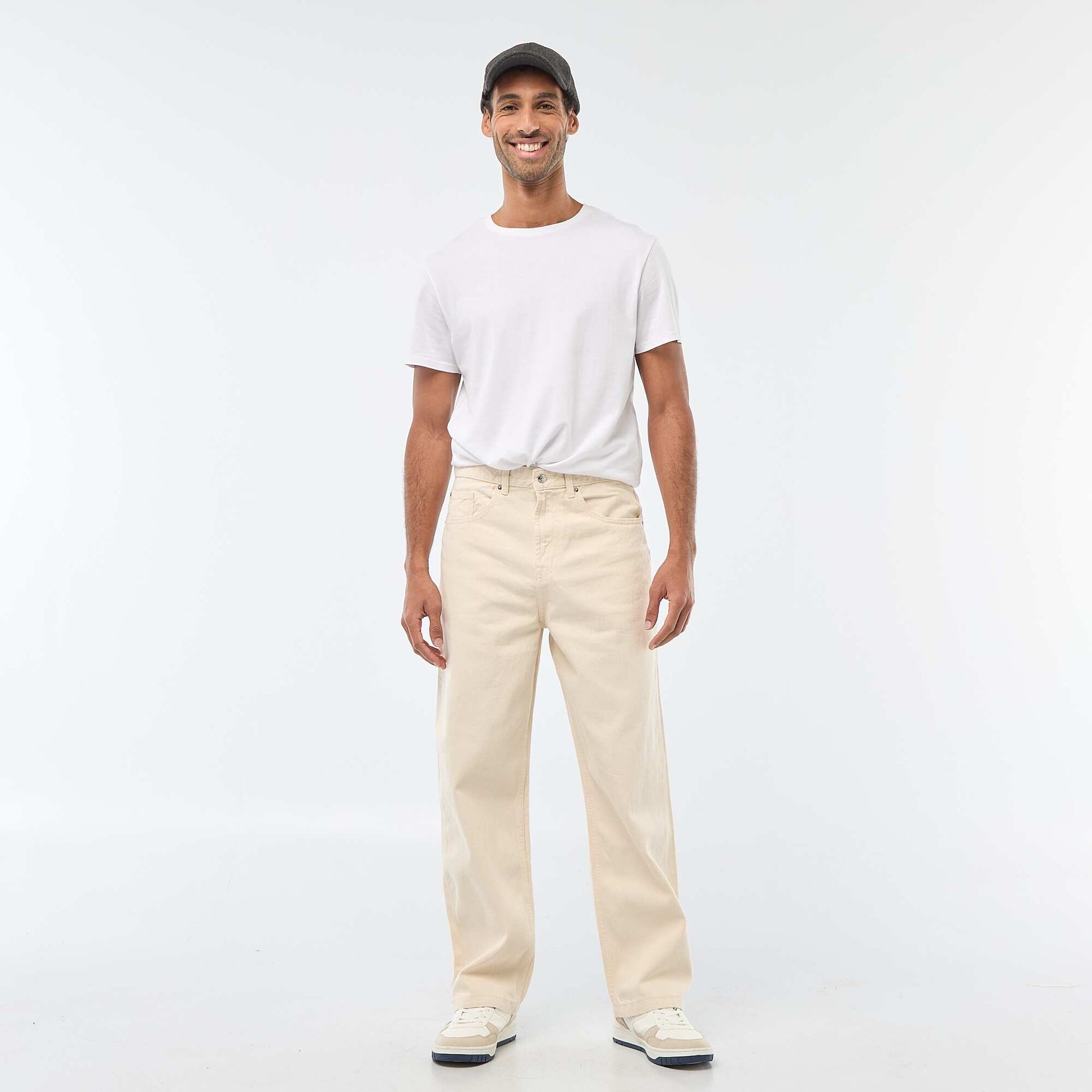 Jean recto / regular fit con 5 bolsillos BLANCO