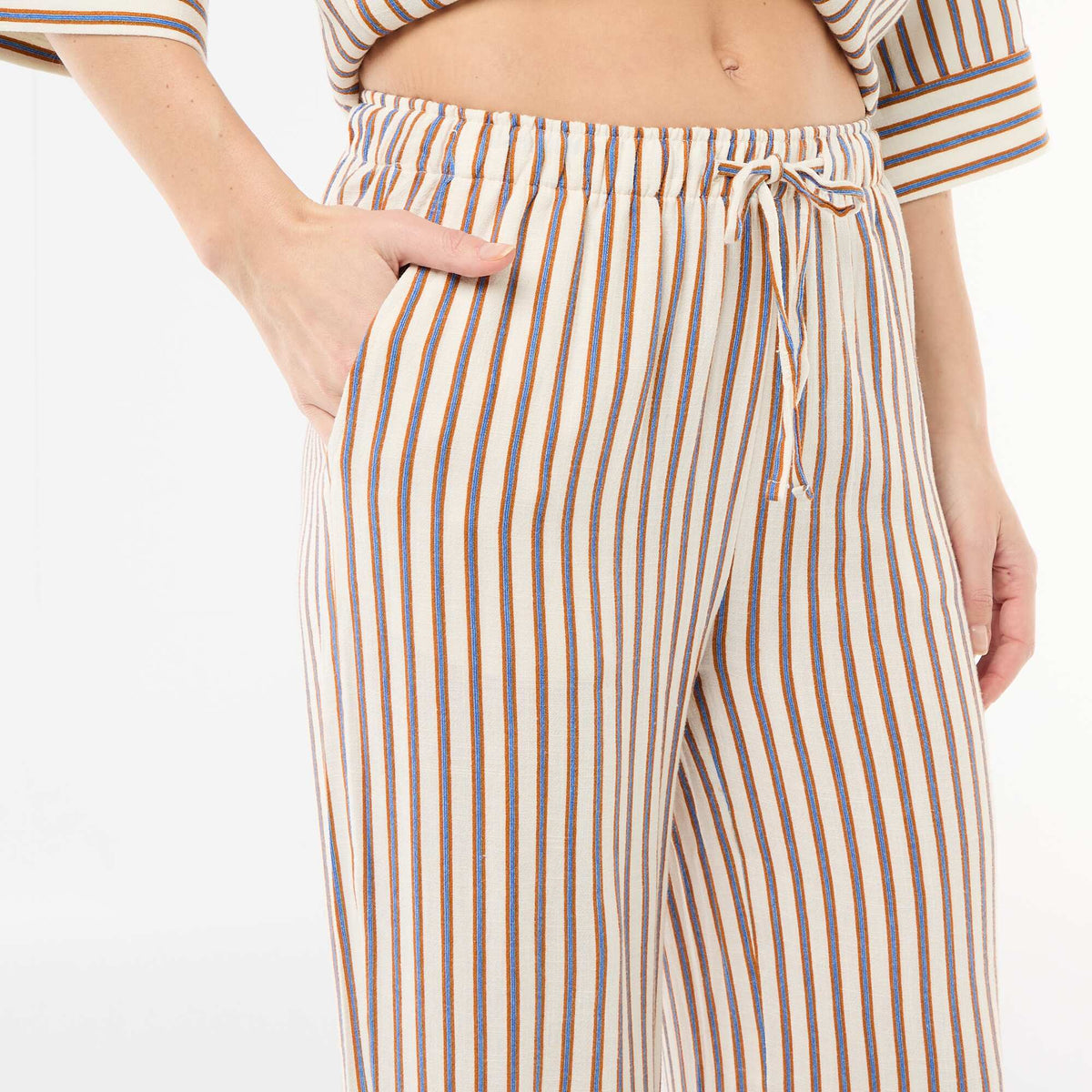 Pantalón de lino con 2 bolsillos BEIGE