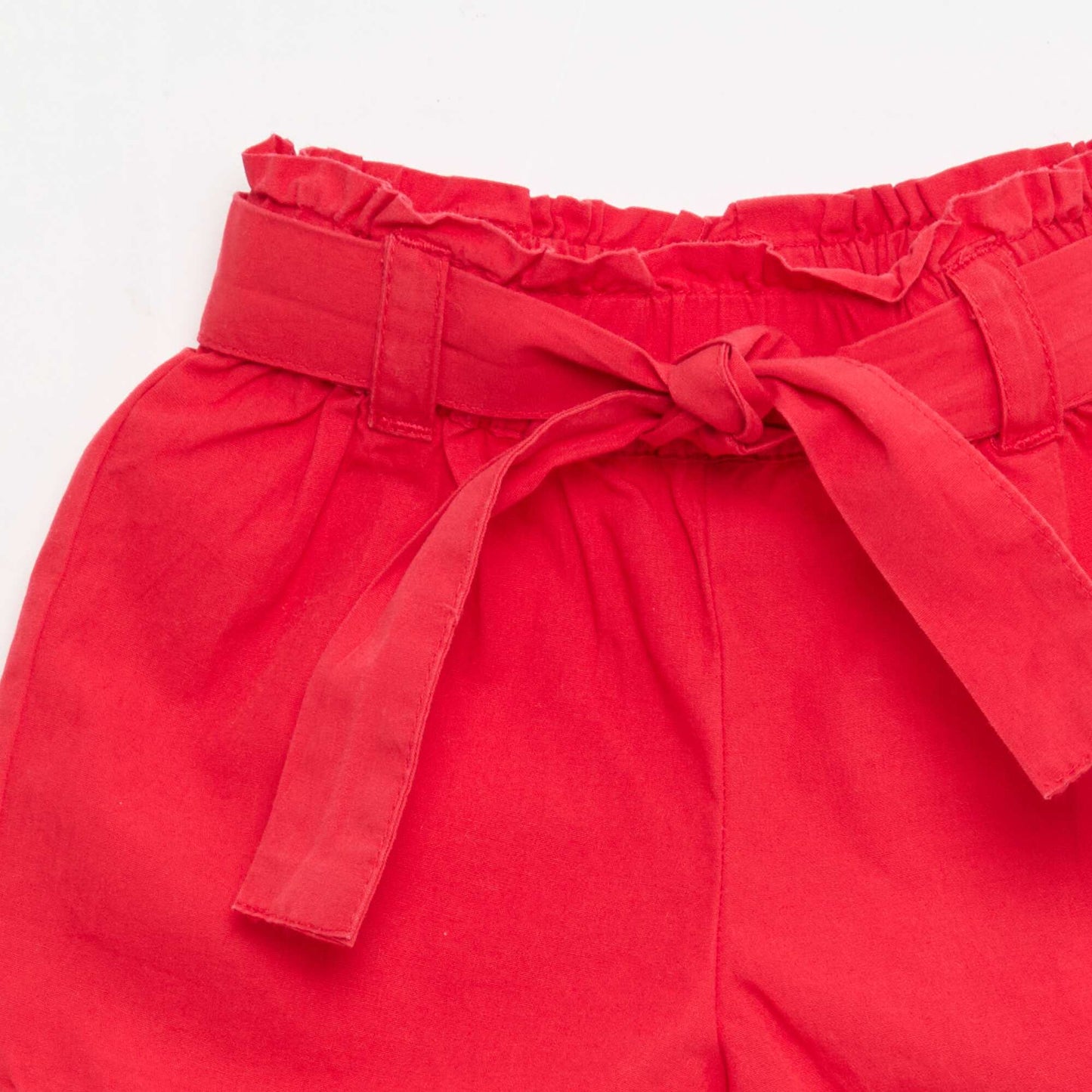 Pantalón corto de popelina con cinturón para anudar ROJO