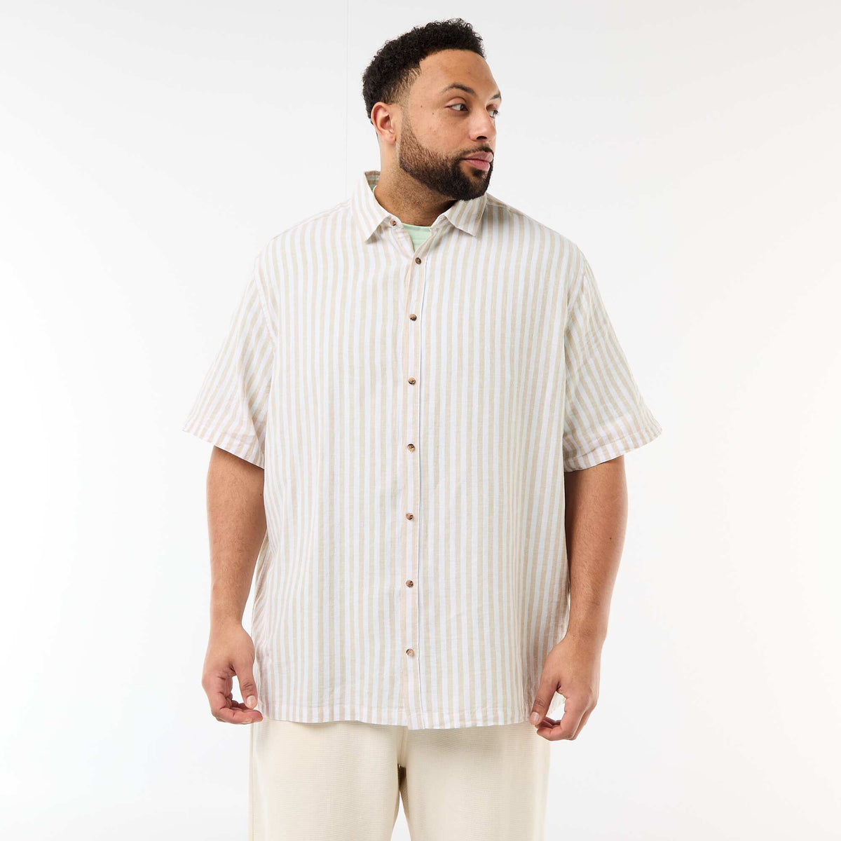 Camisa de manga corta en lino mezclado BEIGE