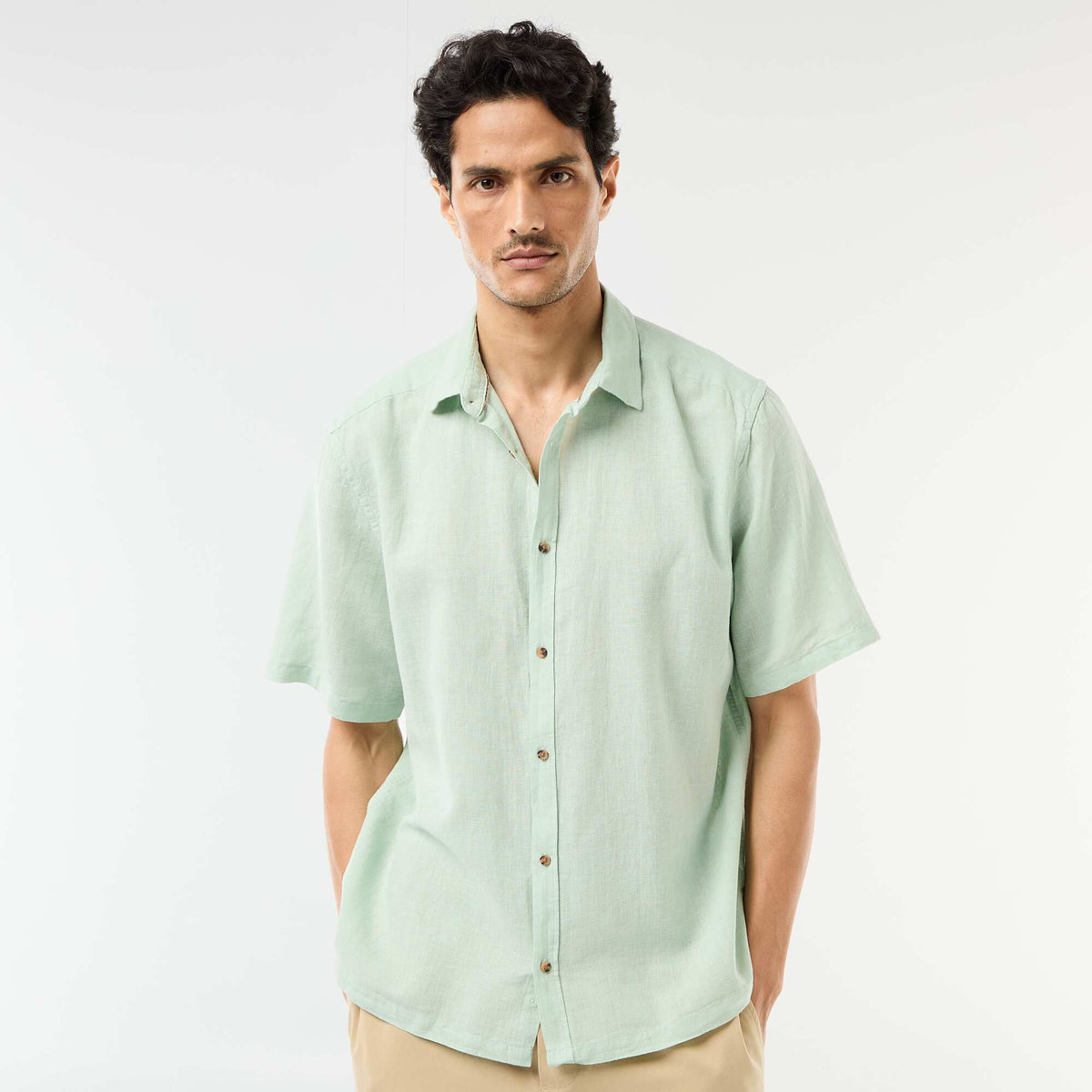 Camisa de manga corta en mezcla de lino VERDE CLARO