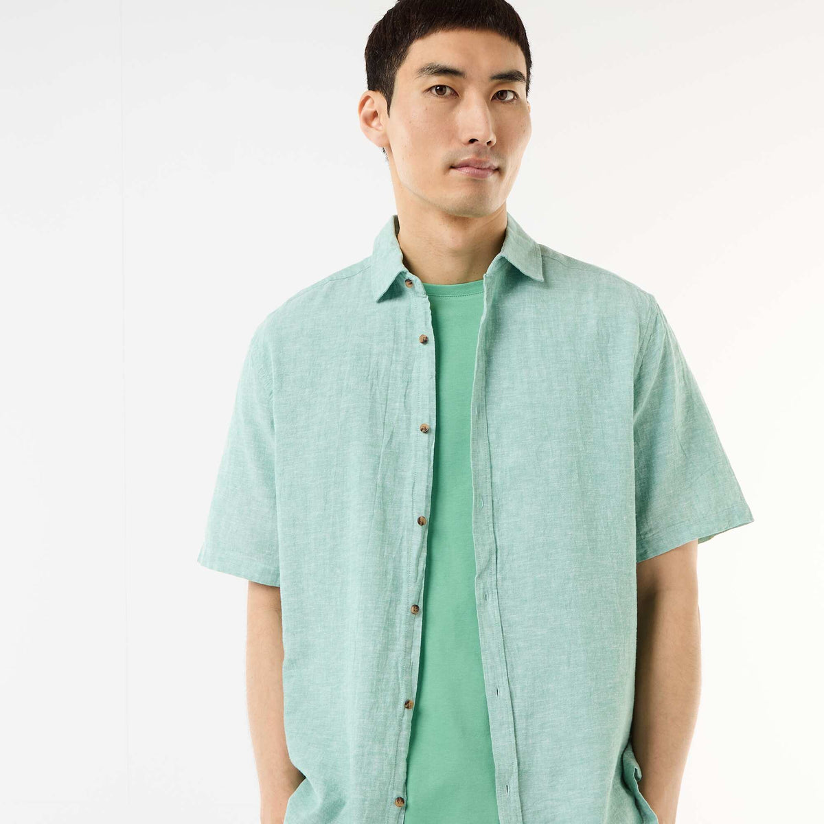 Camisa de manga corta en mezcla de lino VERDE