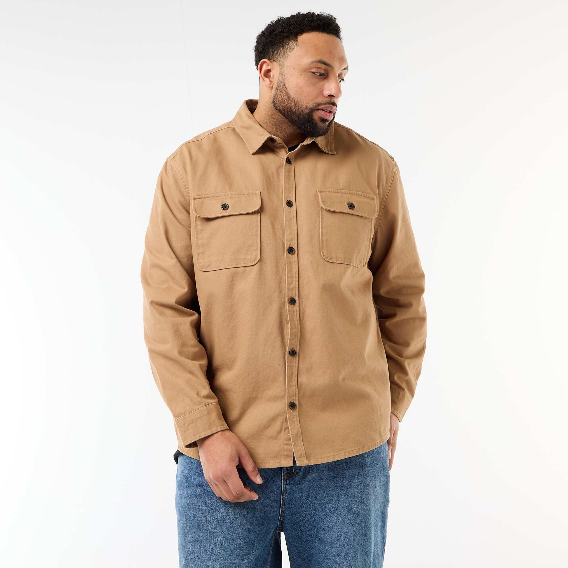 Sobrecamisa en twill con bolsillos en el pecho con solapa BEIGE