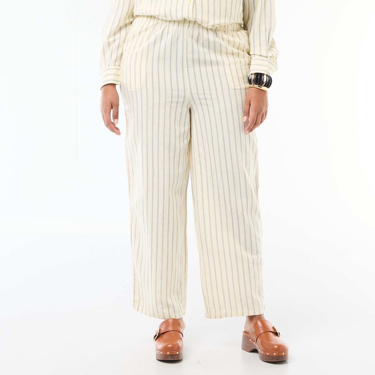 Pantalón recto de lino mezclado AMARILLO