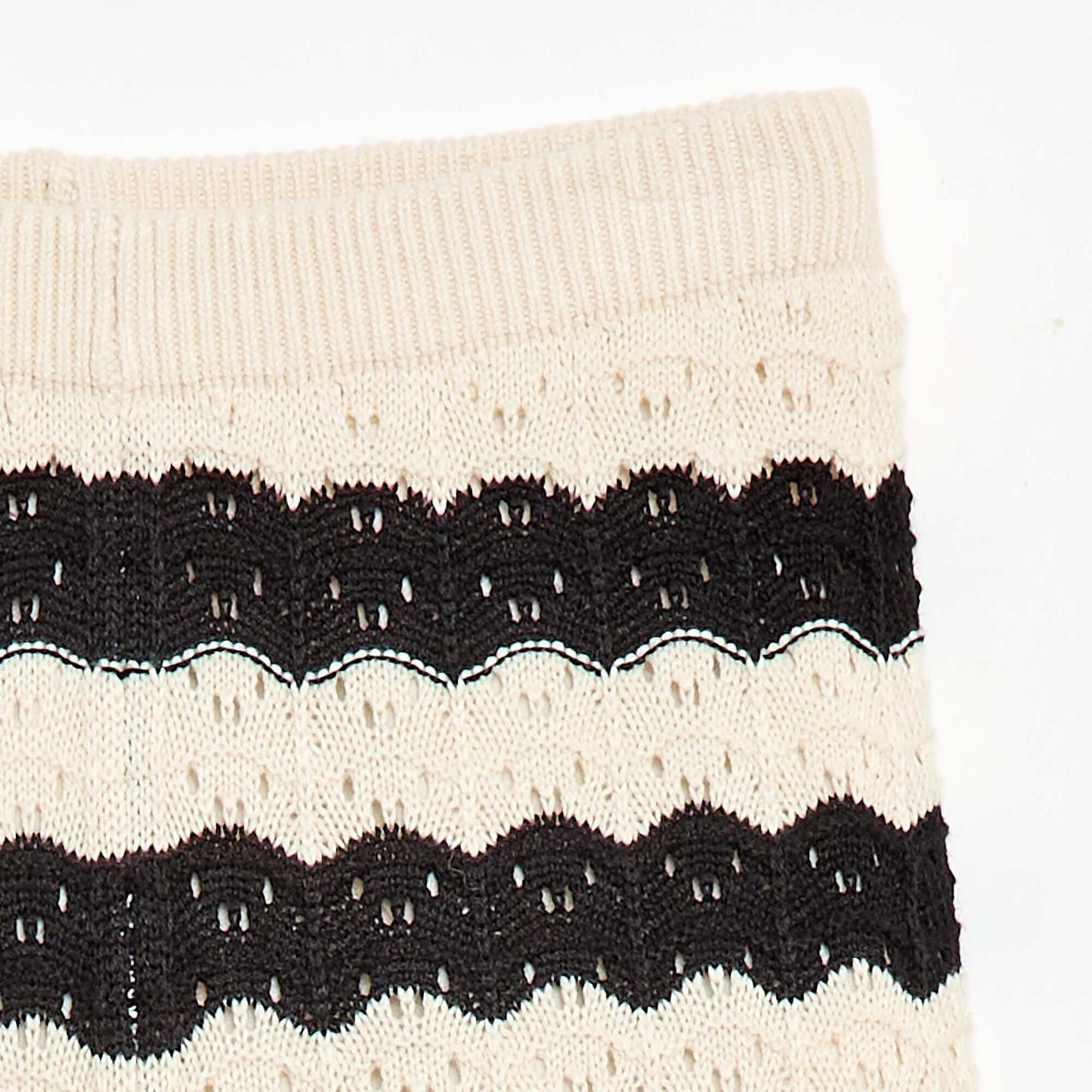 Pantalón de croché corte flare / acampanado NEGRO