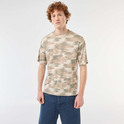Camiseta de cuello redondo con estampado de camuflaje en algodón VERDE