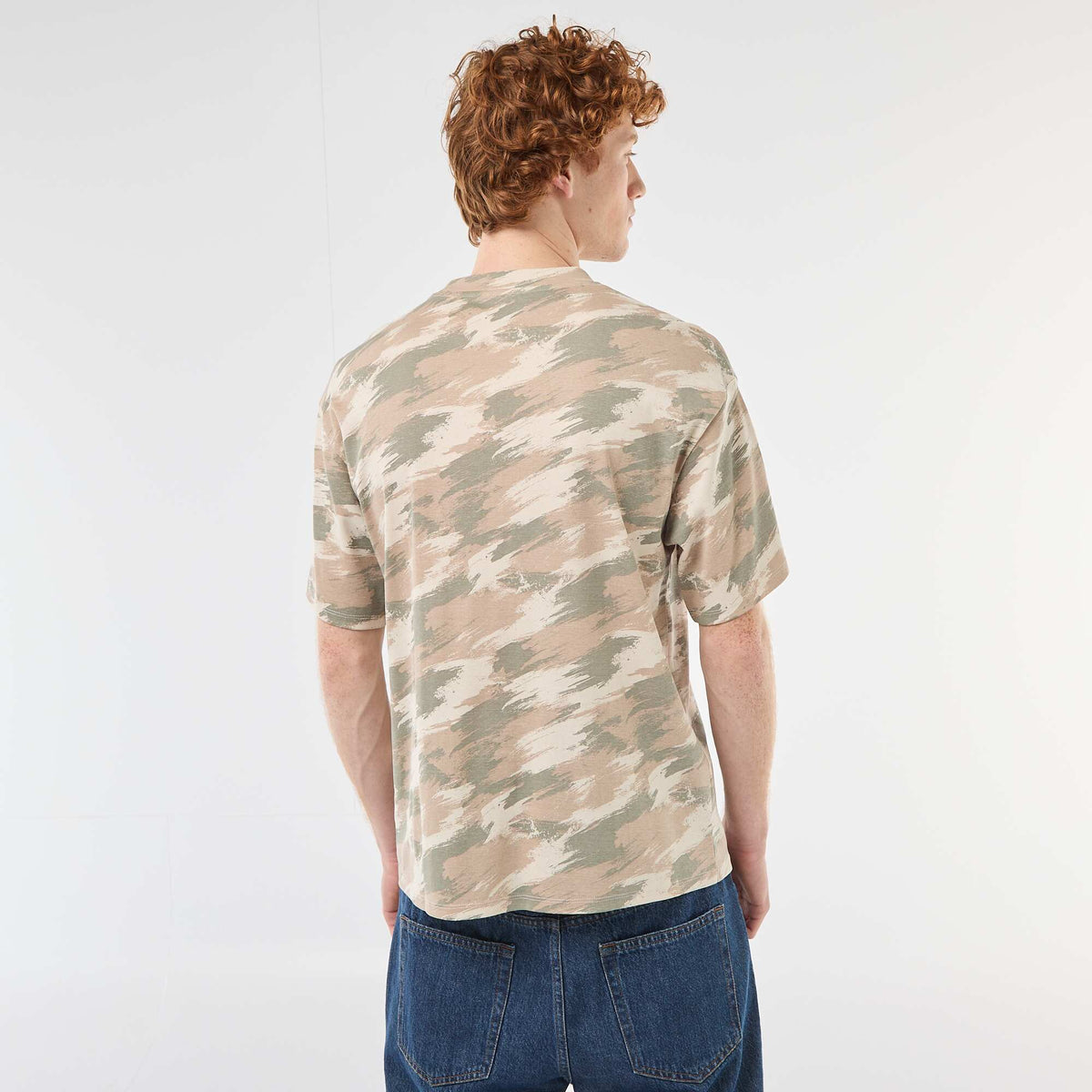 Camiseta de cuello redondo con estampado de camuflaje en algodón VERDE