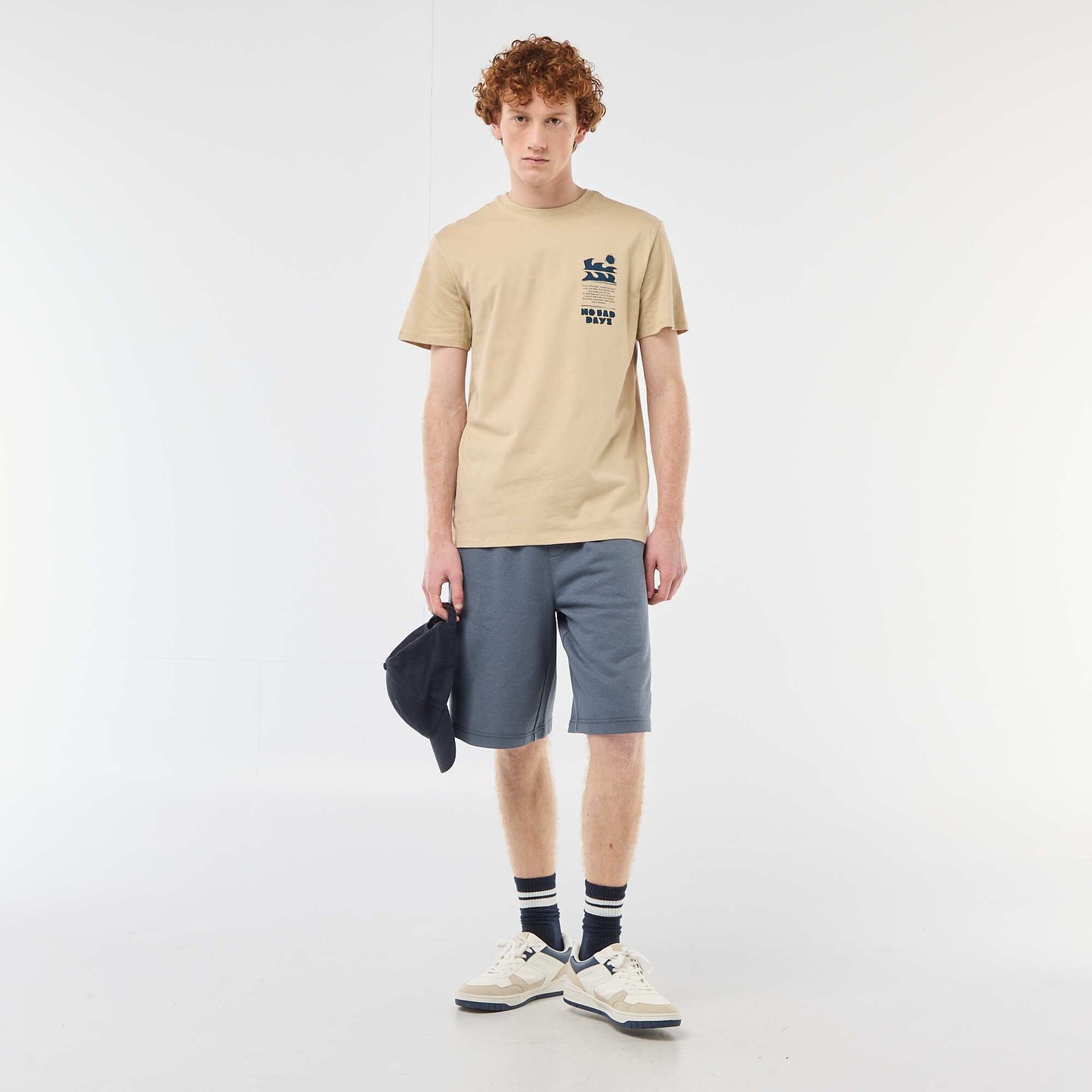 Camiseta estampada con diseño posicionado en algodón liso BEIGE