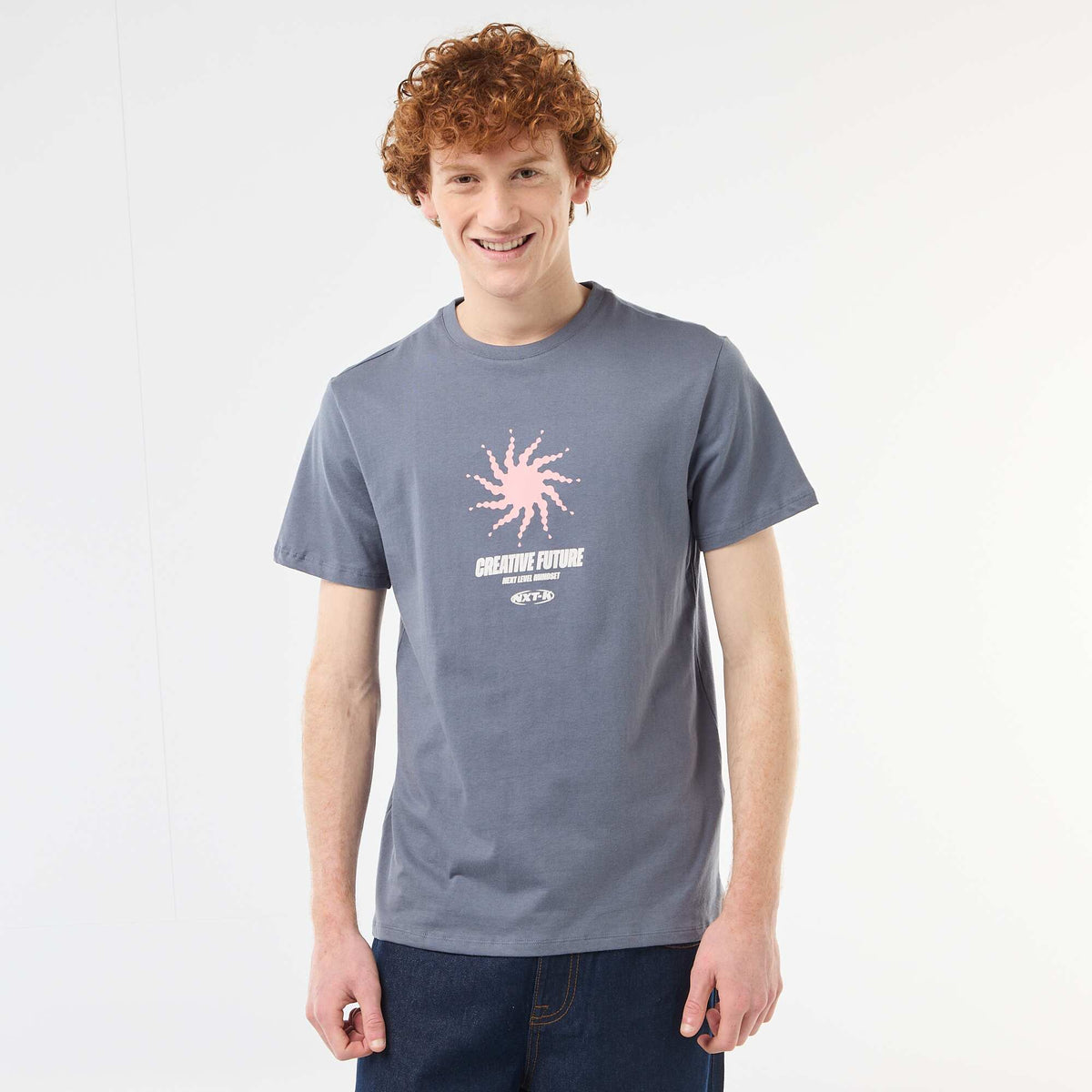 Camiseta estampada con diseño posicionado en algodón liso GRIS
