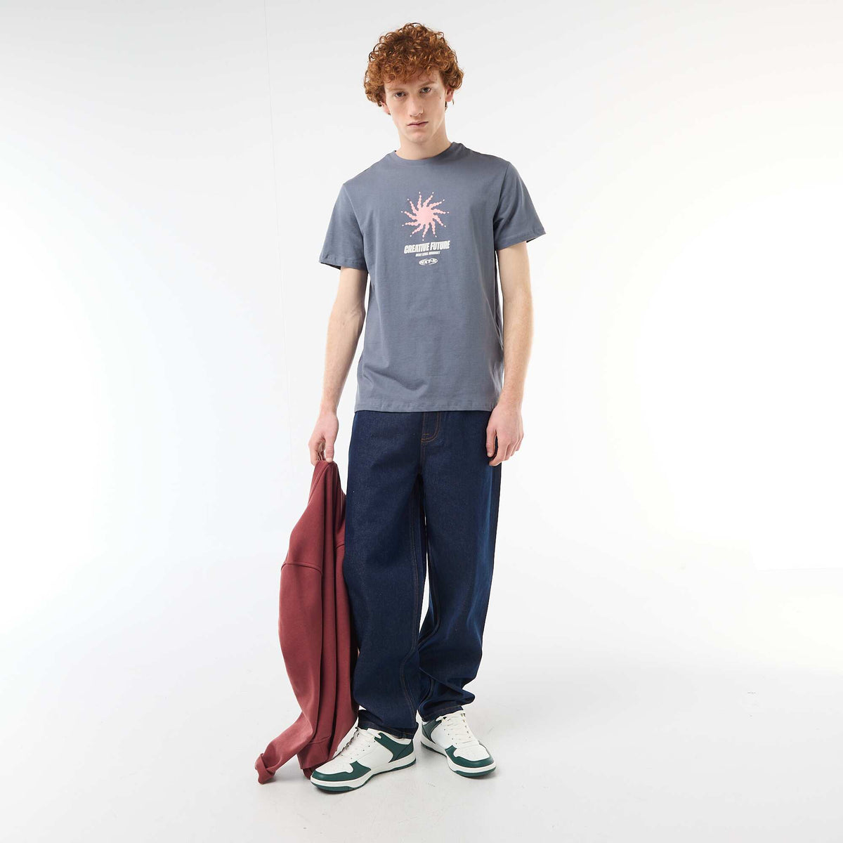 Camiseta estampada con diseño posicionado en algodón liso GRIS