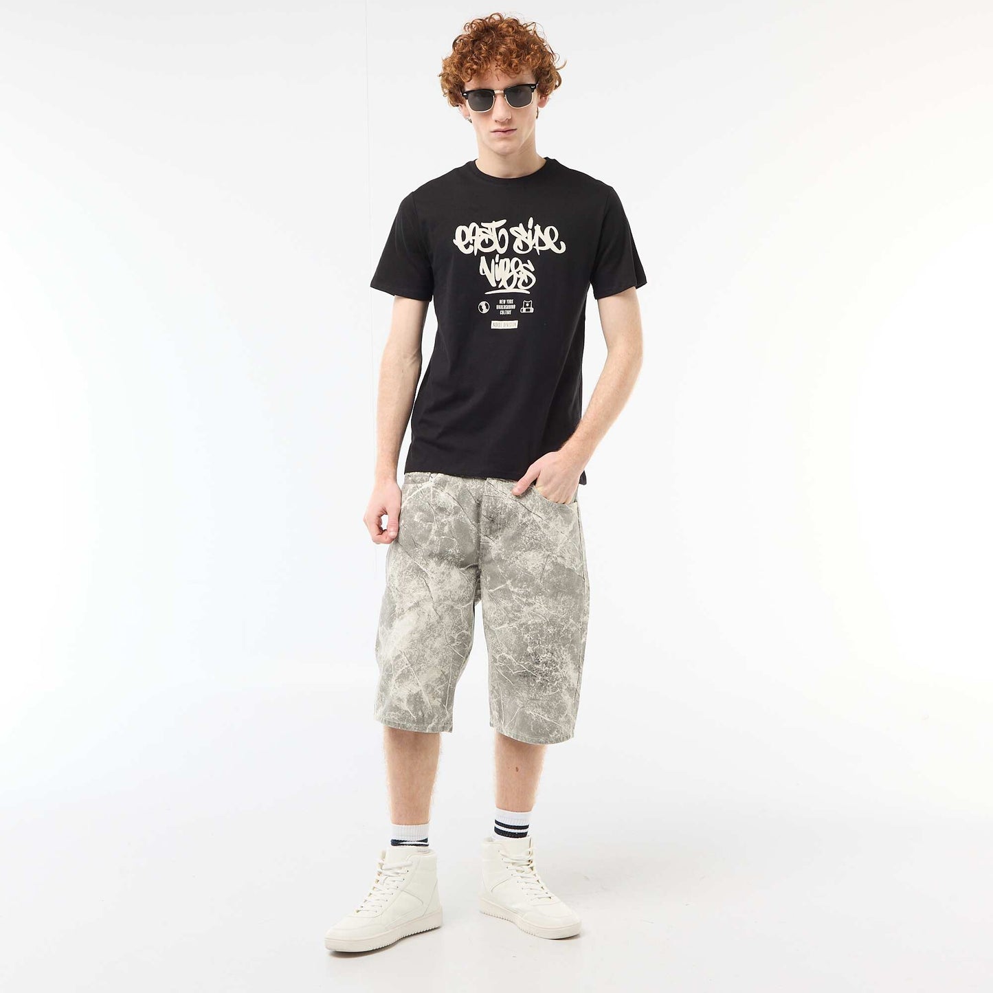 Camiseta estampada con diseño posicionado en algodón liso NEGRO