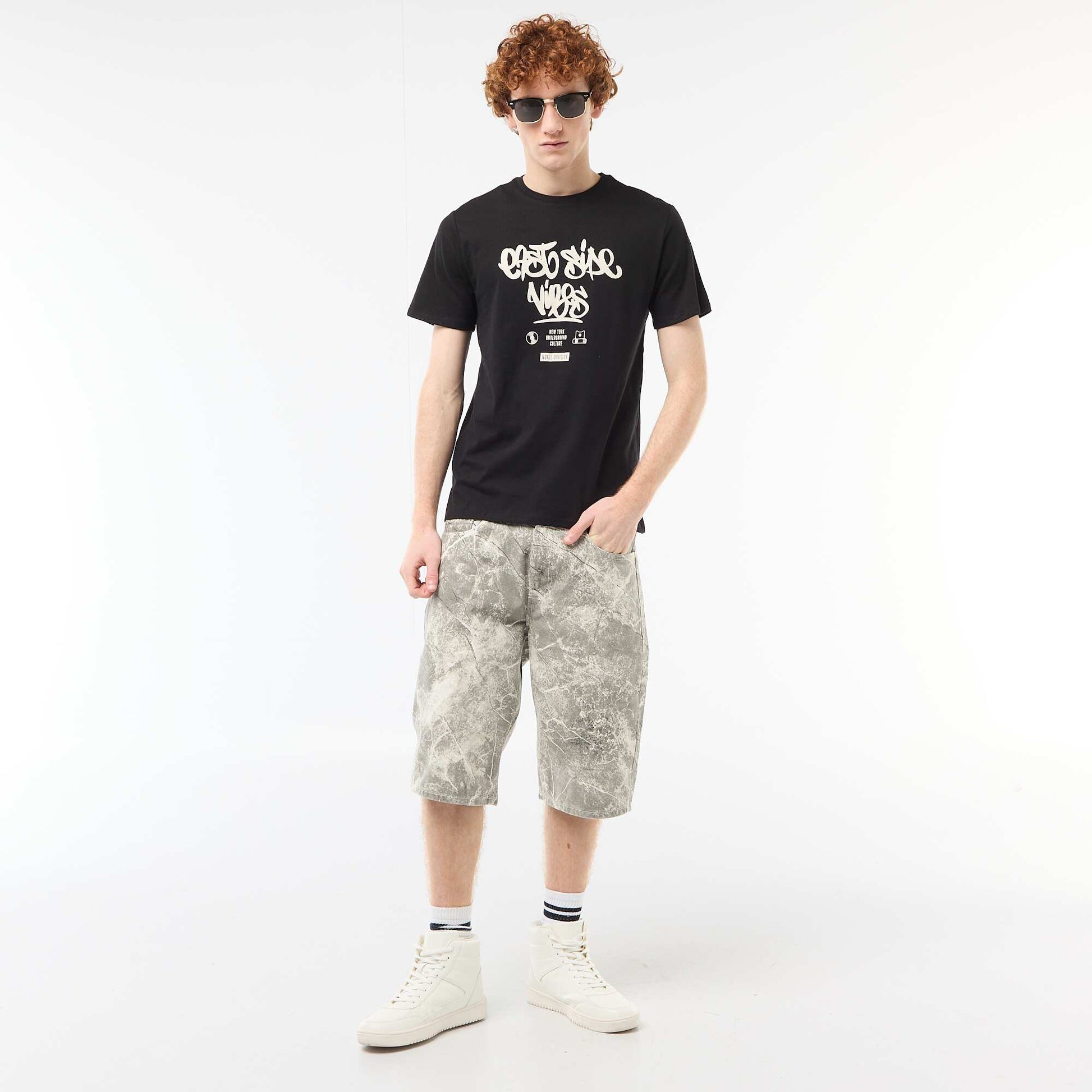 Camiseta estampada con diseño posicionado en algodón liso NEGRO