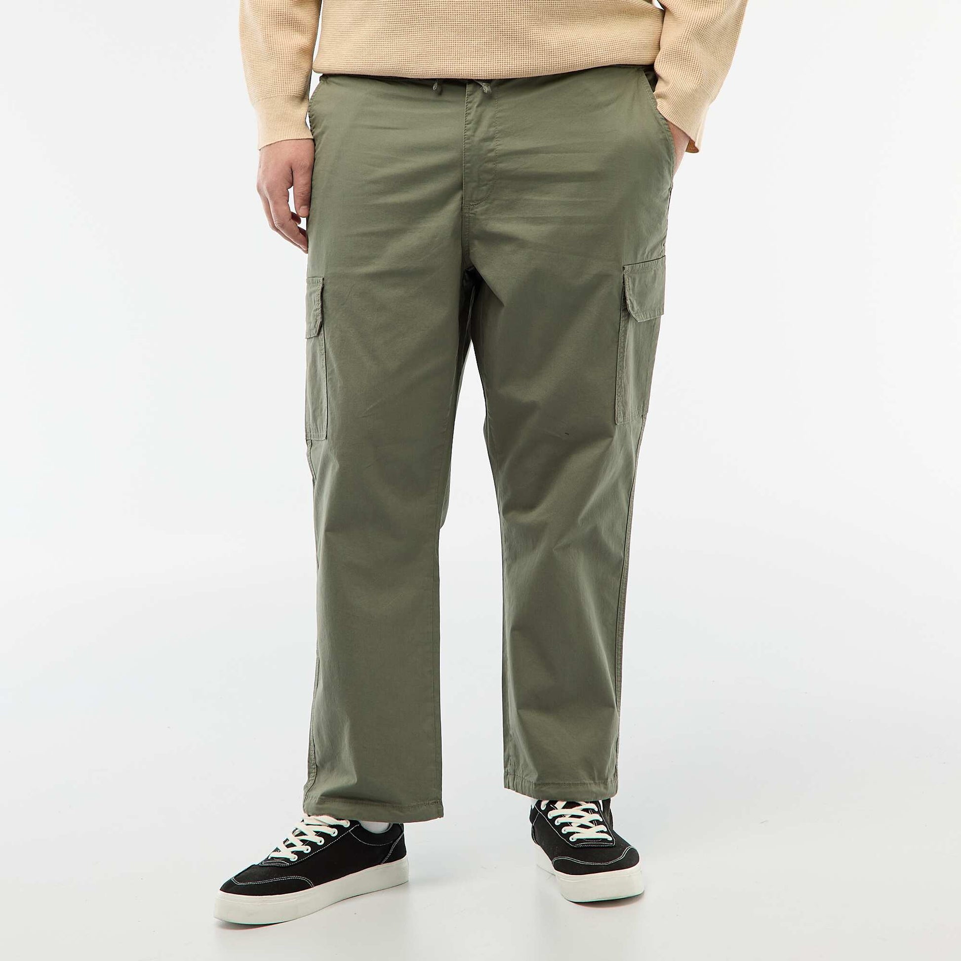 Pantalón multibolsillos corte recto / regular fit VERDE