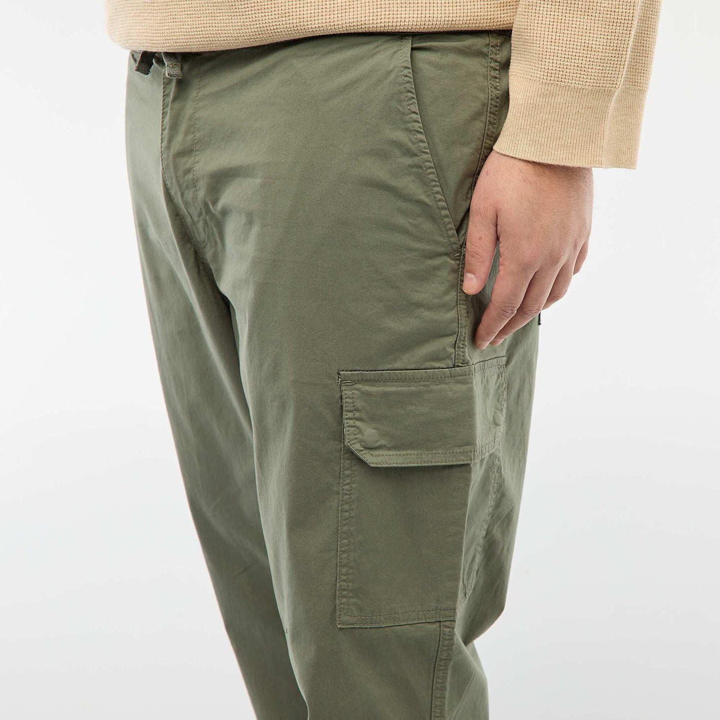 Pantalón multibolsillos corte recto / regular fit VERDE